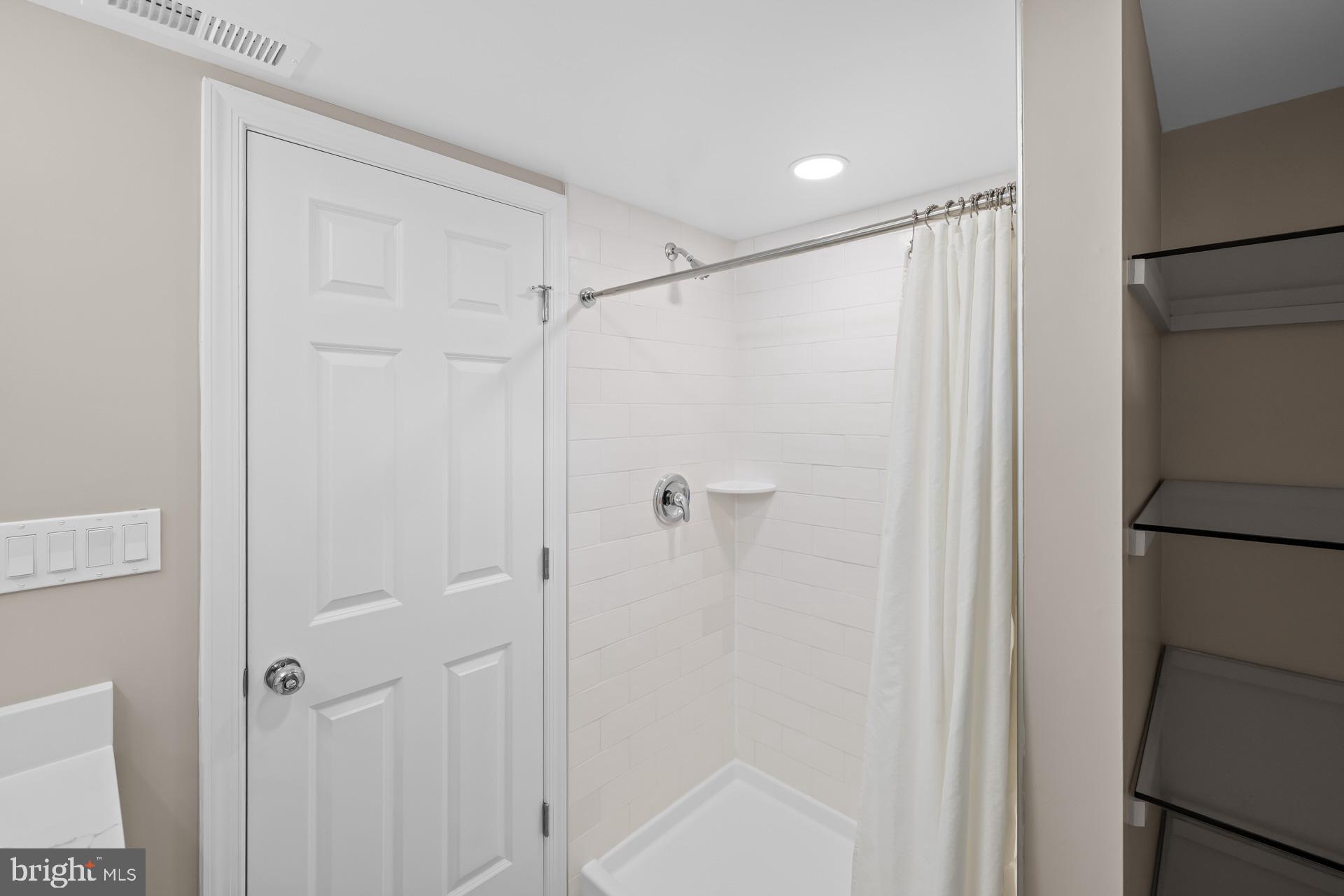 SILVER ROCK - Residential