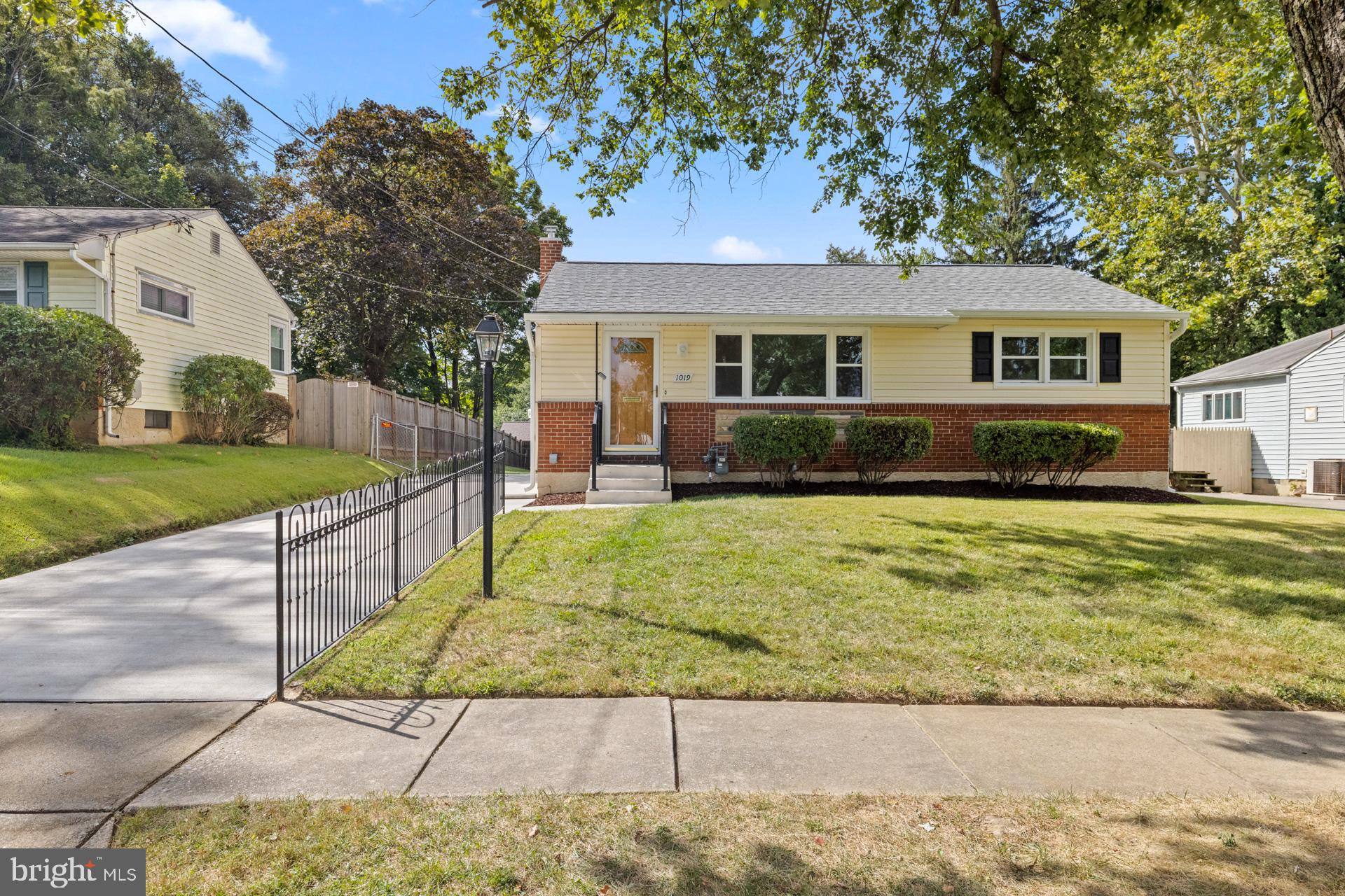 SILVER ROCK - Residential