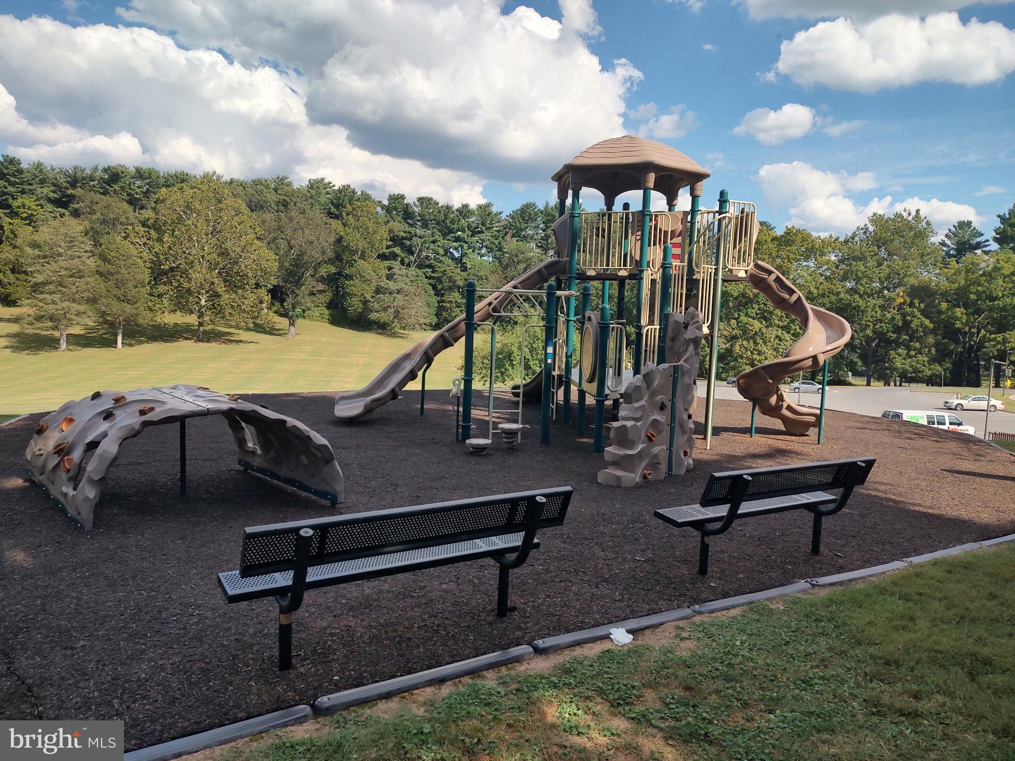 SILVER ROCK - Residential