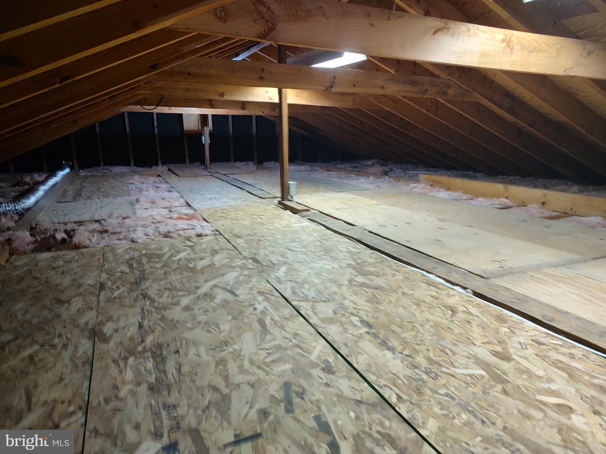 SILVER ROCK - Residential