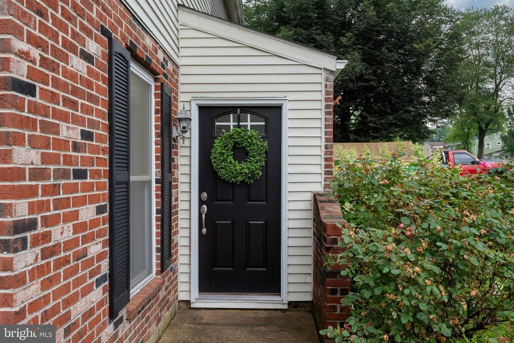 Photo of 538 Creekside Lane, MOUNT JOY, PA 17552 (MLS # PALA2071900)