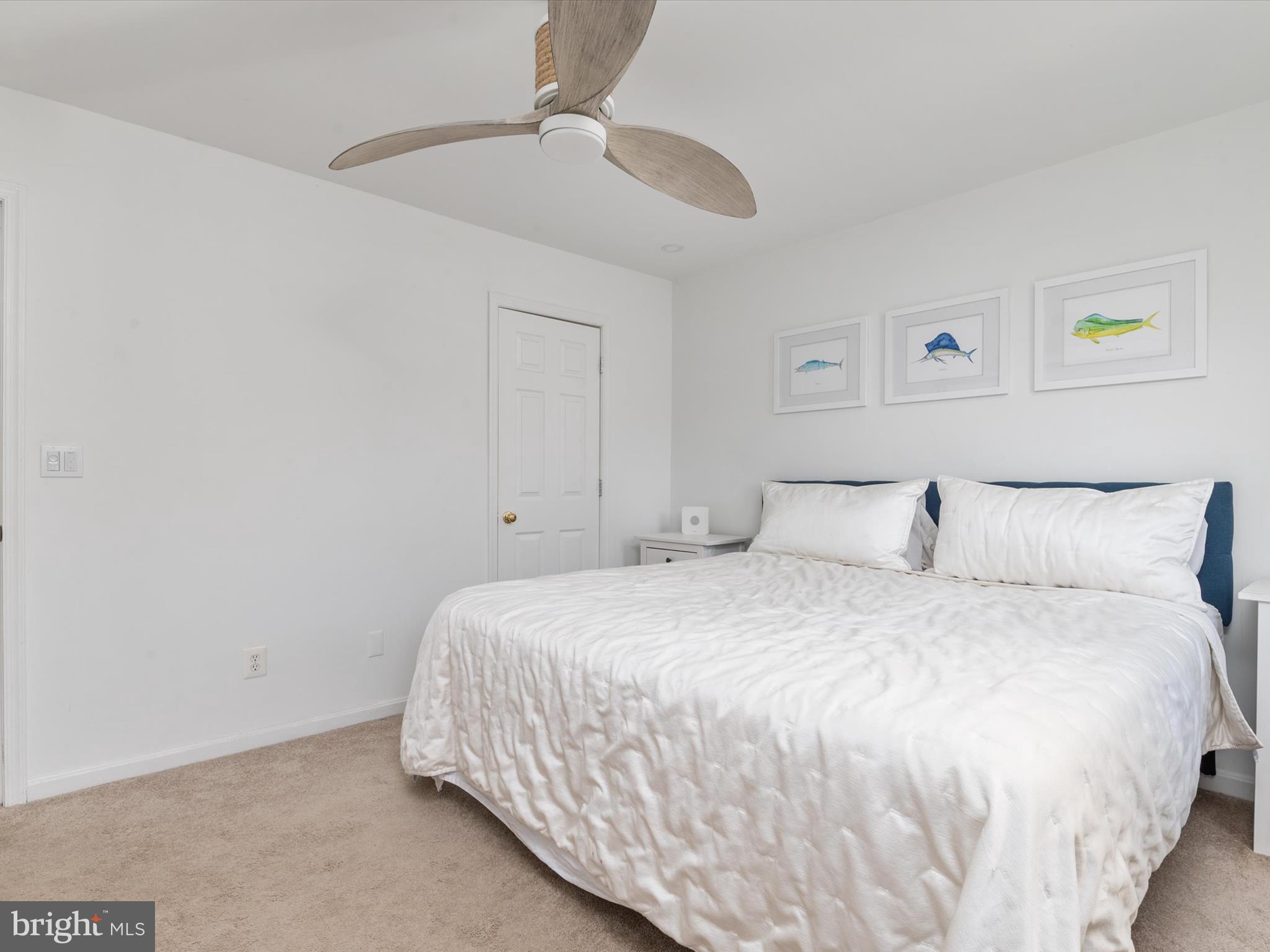 COURTS AT BELLE POINTE - Residential