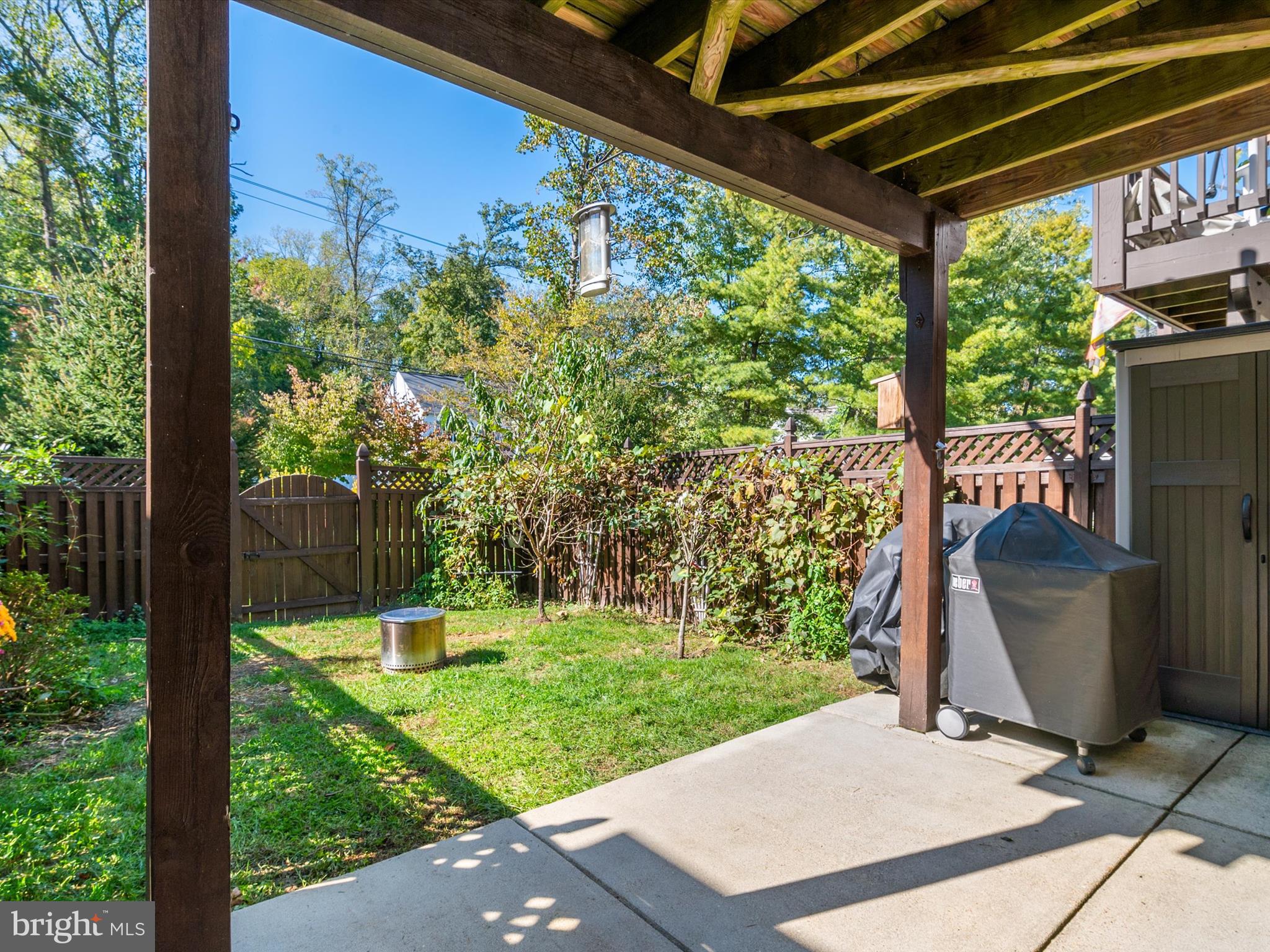 COURTS AT BELLE POINTE - Residential