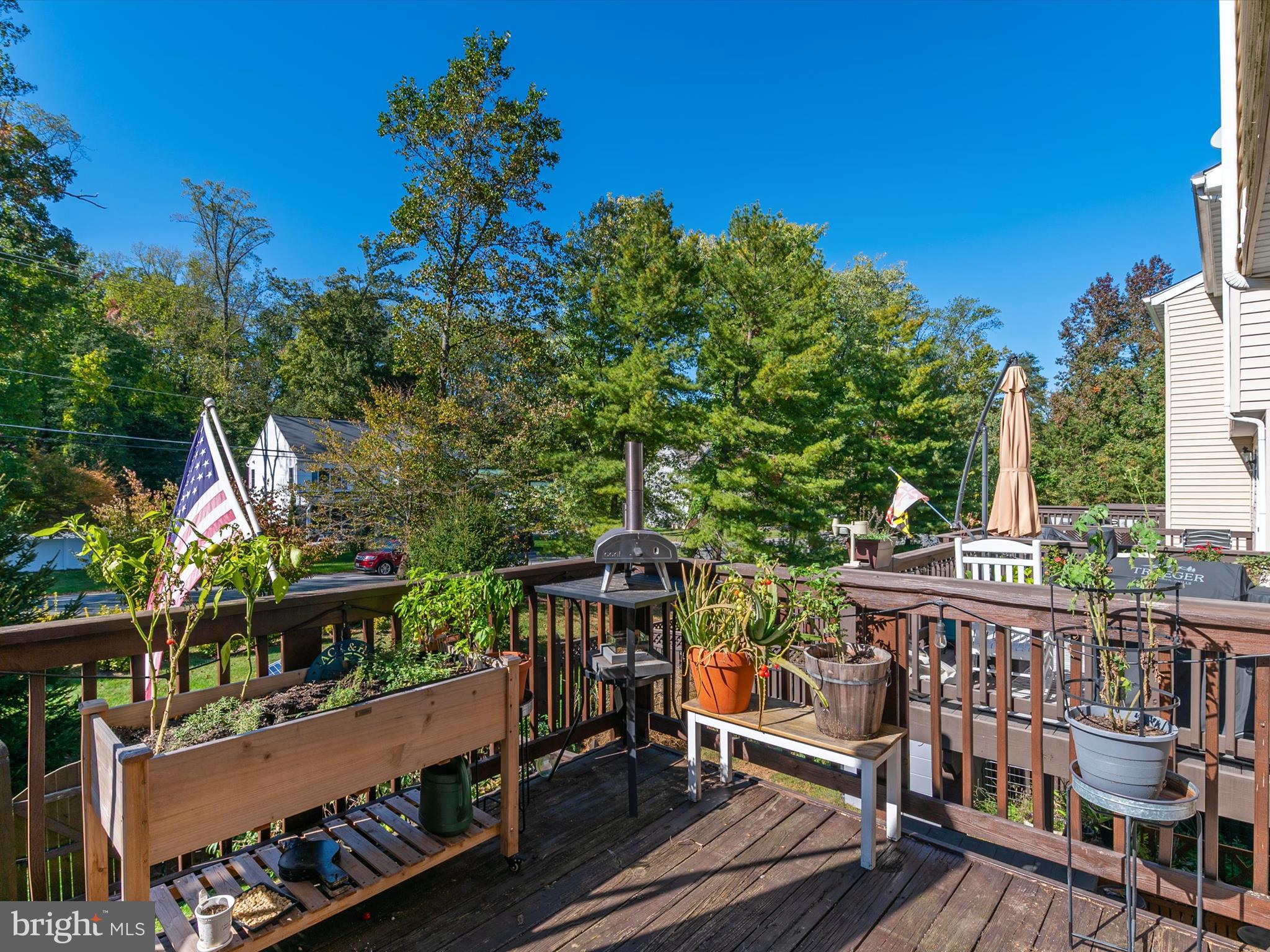 COURTS AT BELLE POINTE - Residential