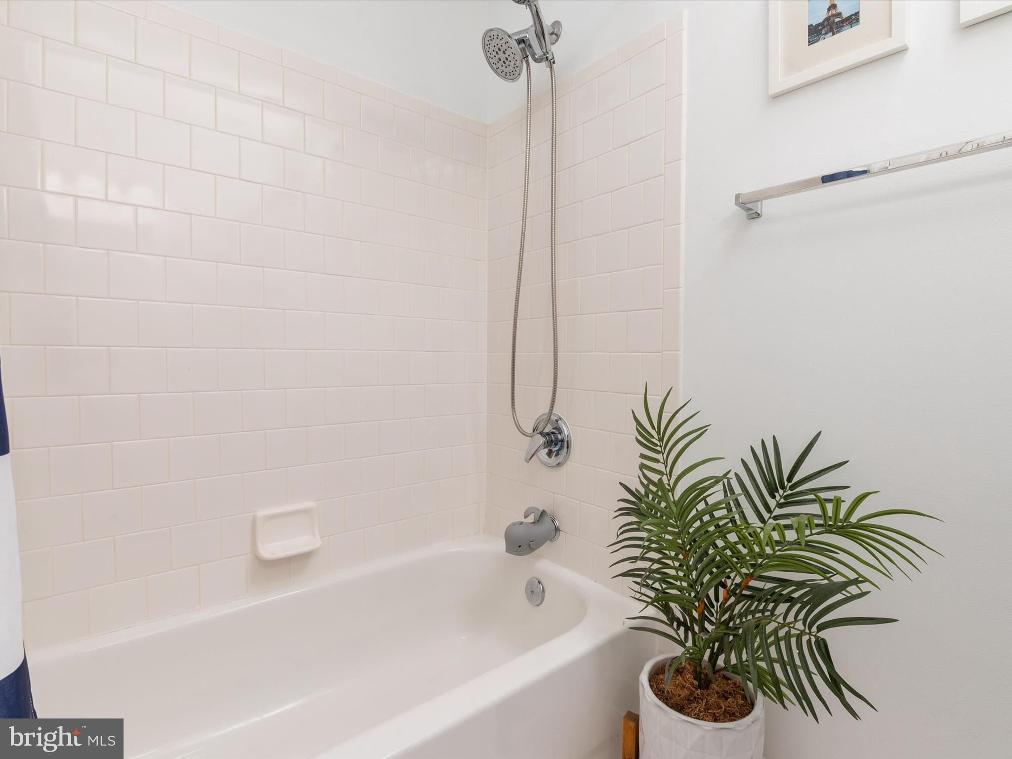 COURTS AT BELLE POINTE - Residential