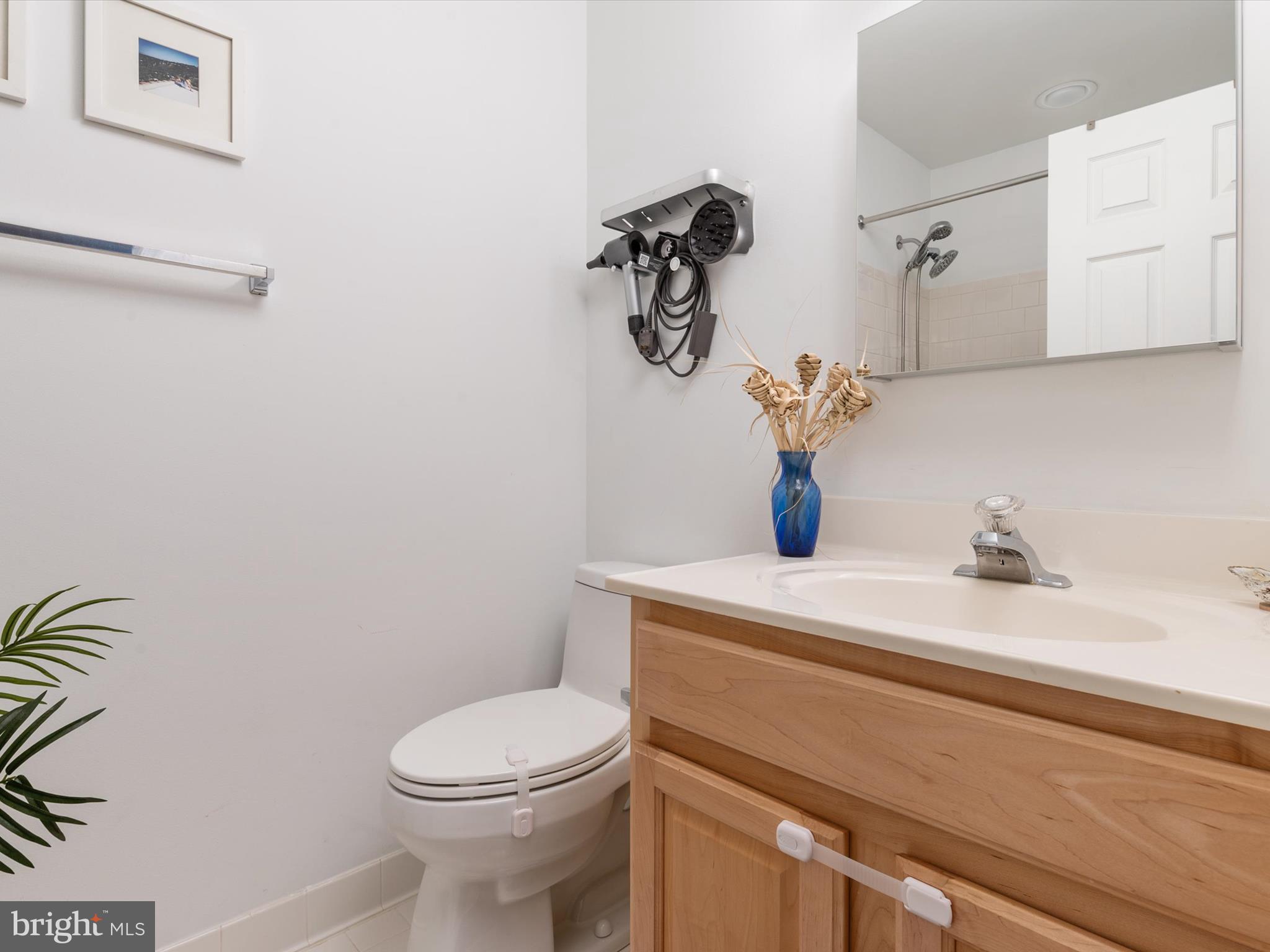 COURTS AT BELLE POINTE - Residential