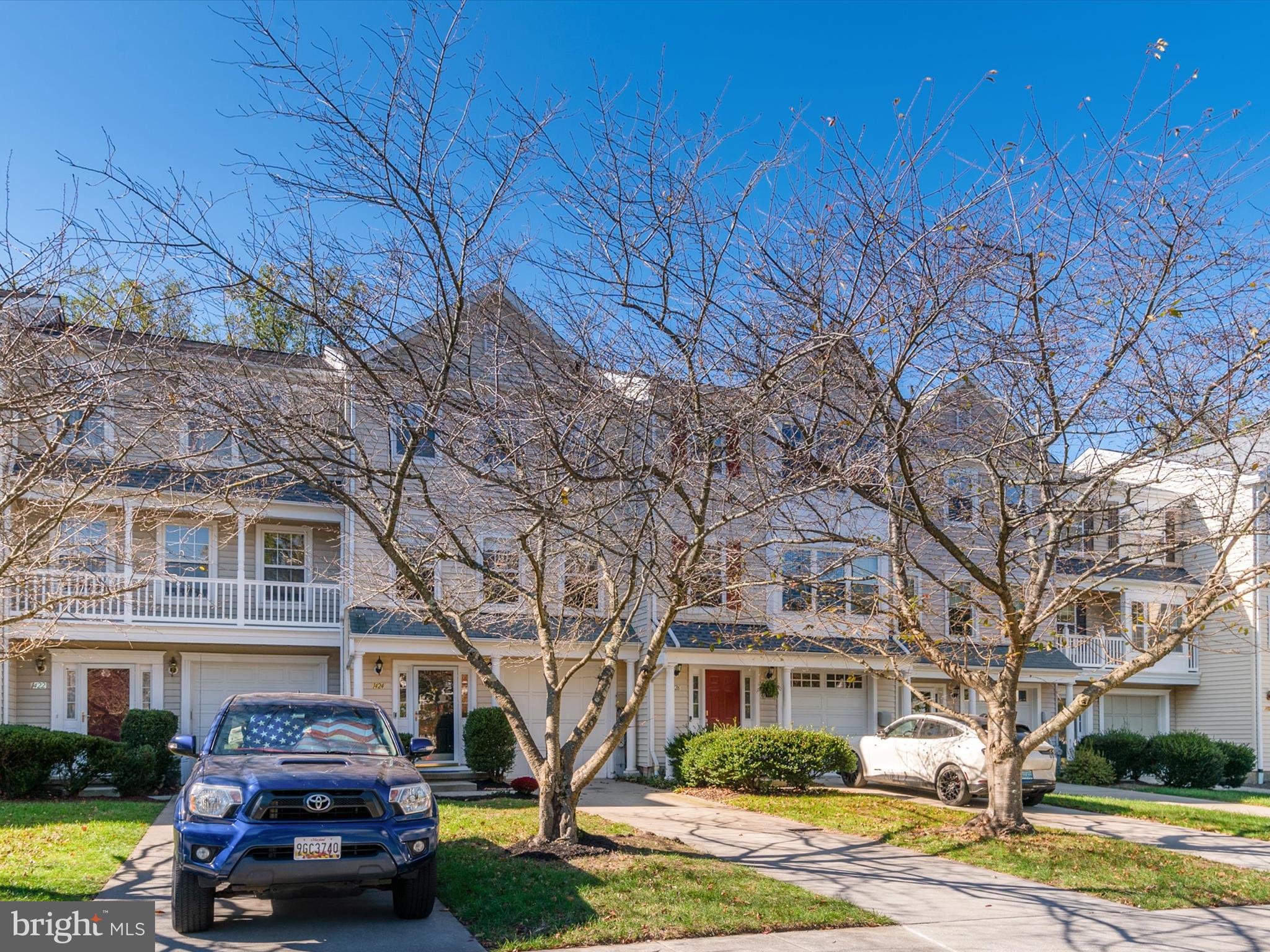 COURTS AT BELLE POINTE - Residential