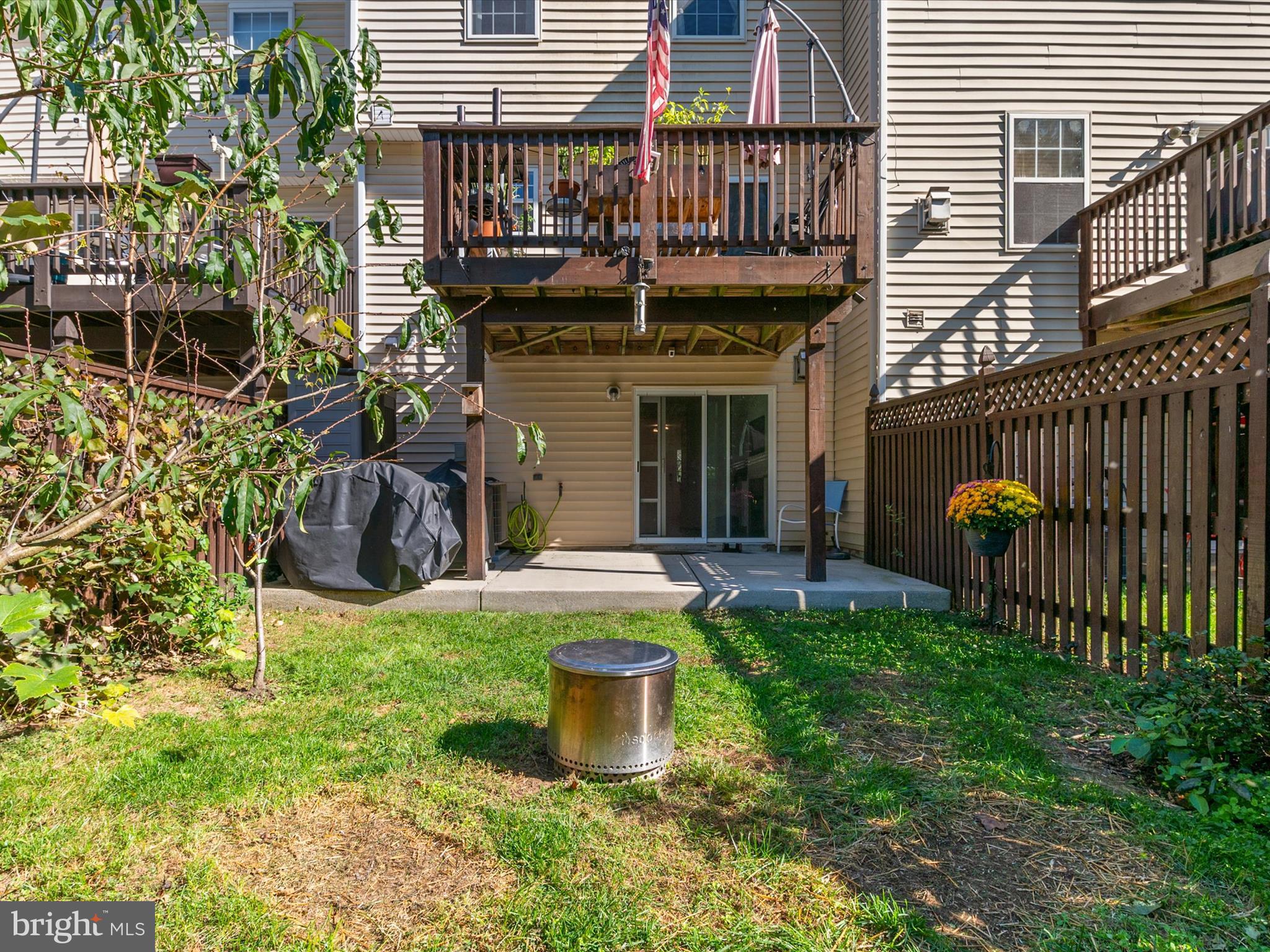 COURTS AT BELLE POINTE - Residential