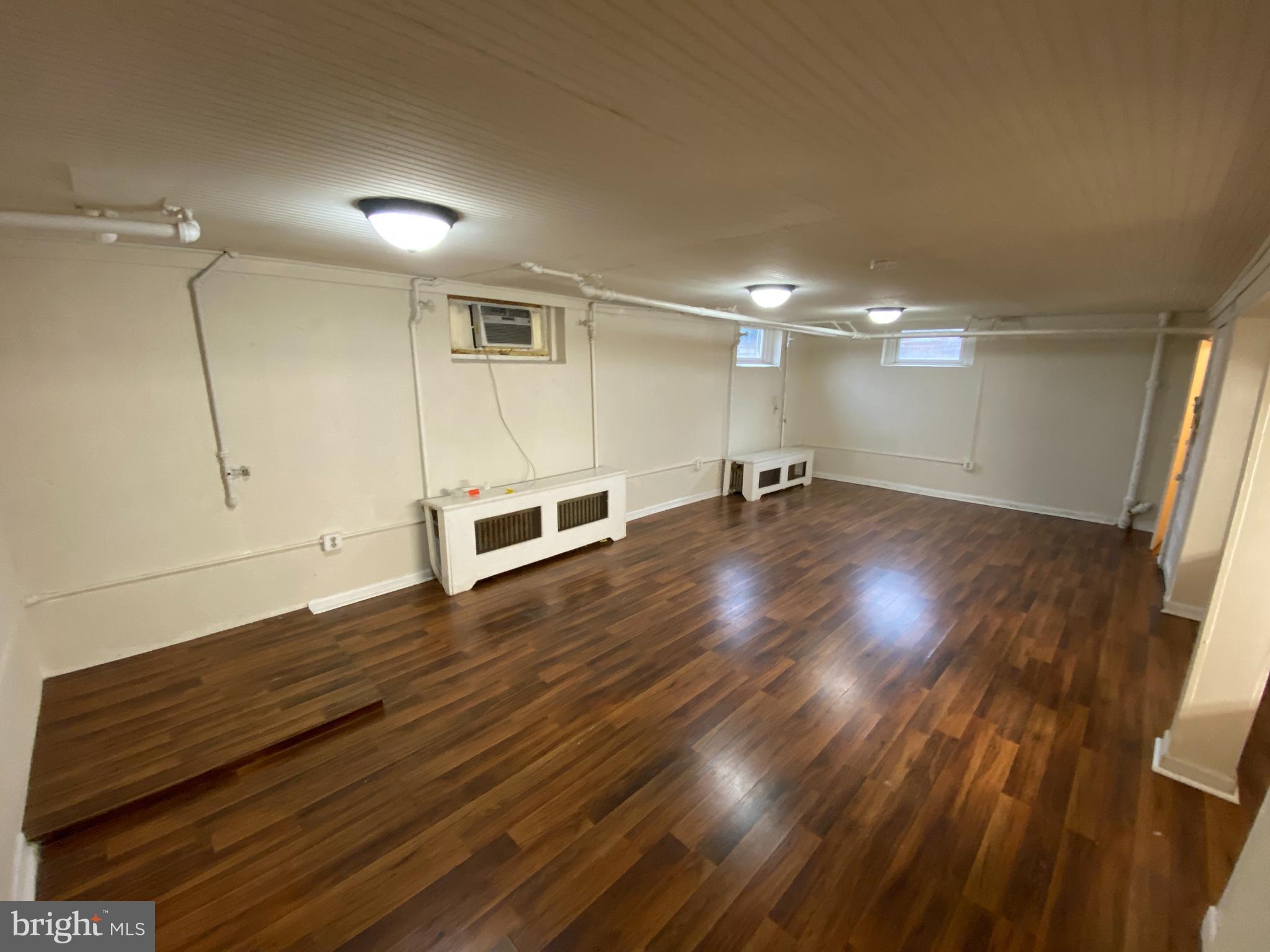 DOWNTOWN FREDERICKSBURG - Residential Lease