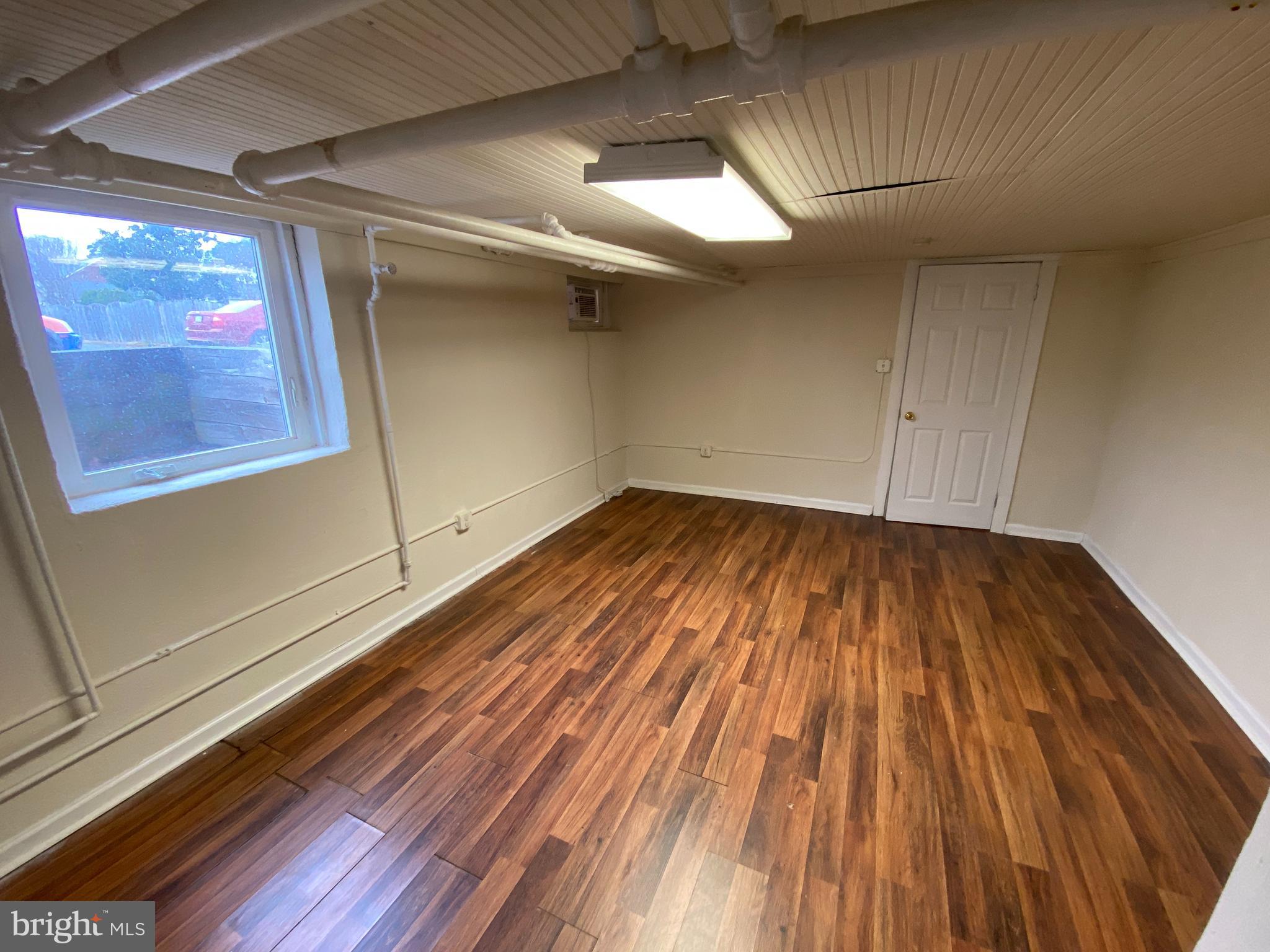 DOWNTOWN FREDERICKSBURG - Residential Lease