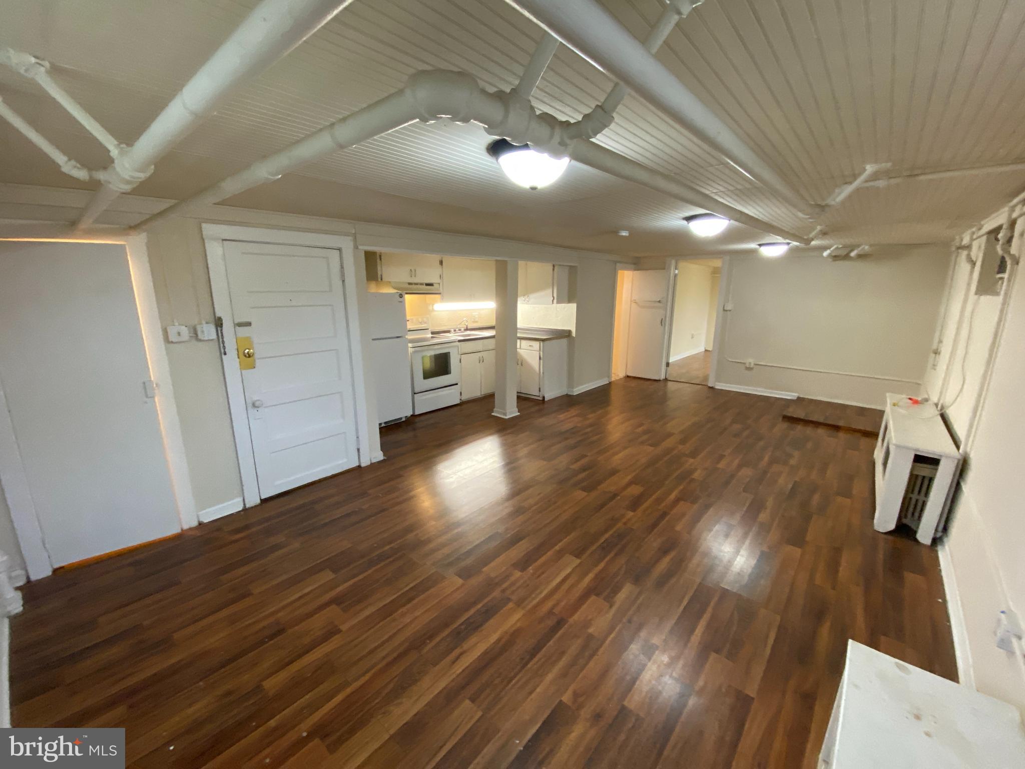 DOWNTOWN FREDERICKSBURG - Residential Lease