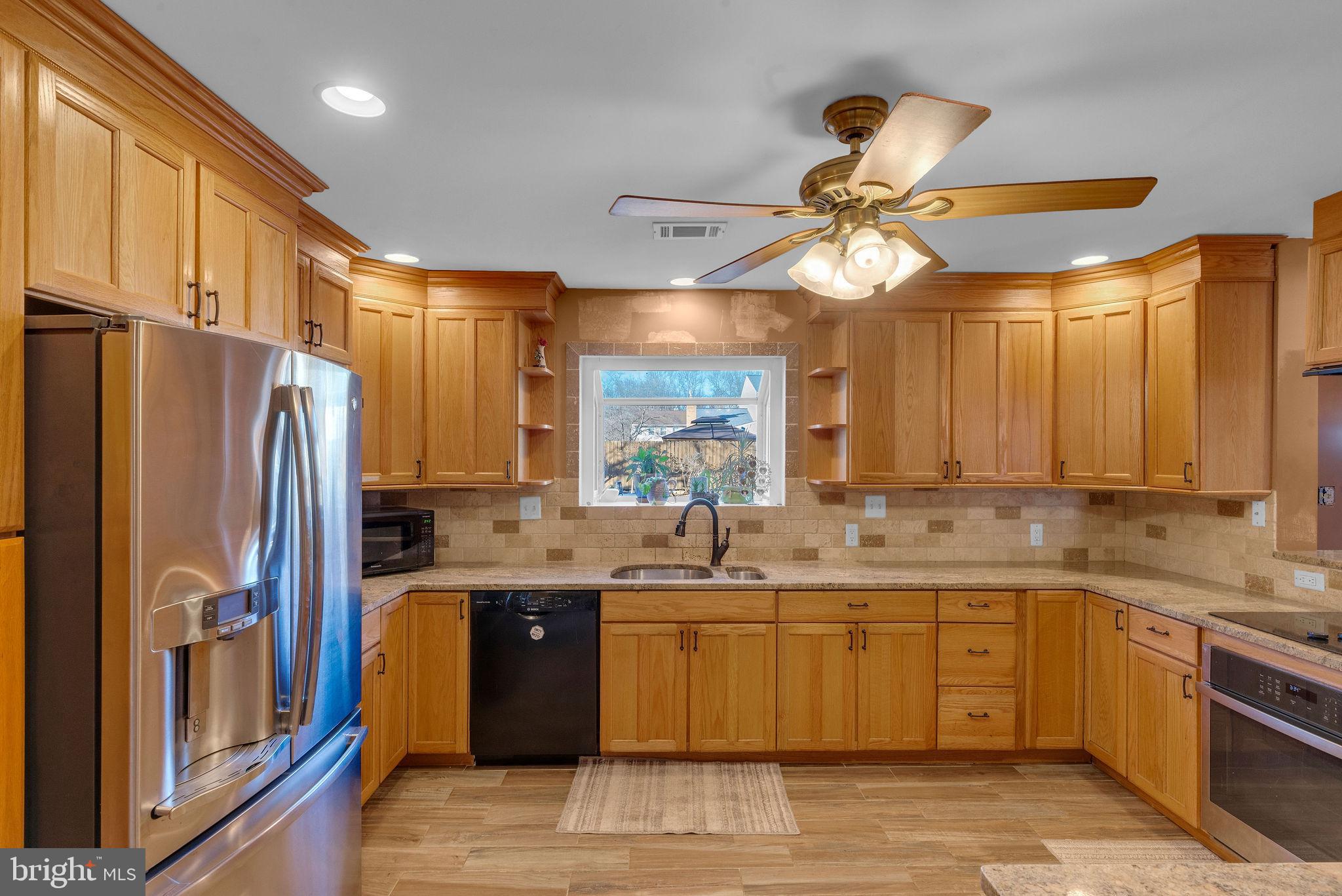 VILLAGE OF NOTTING - Residential