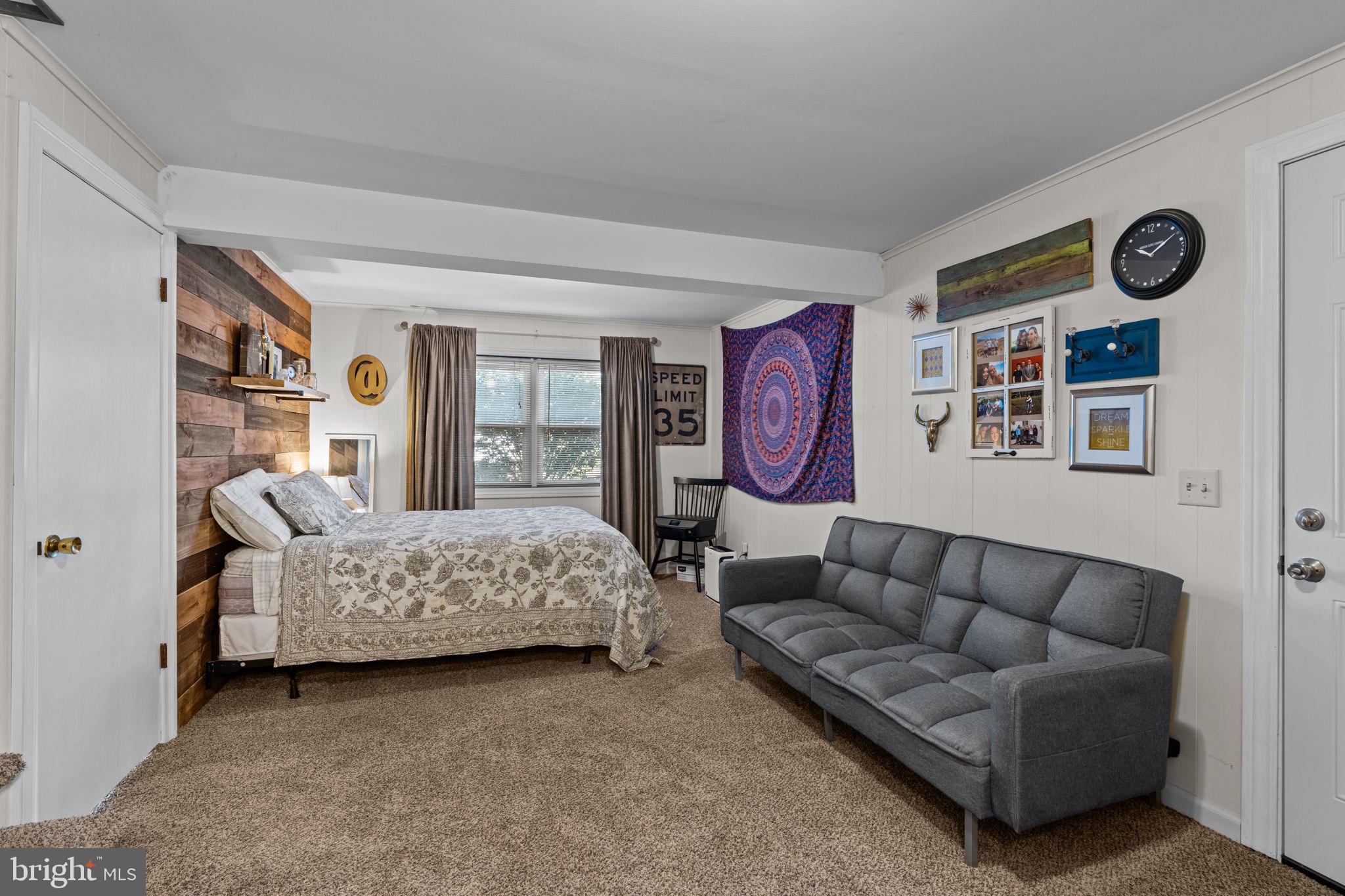 PLEASANT ACRES - Residential