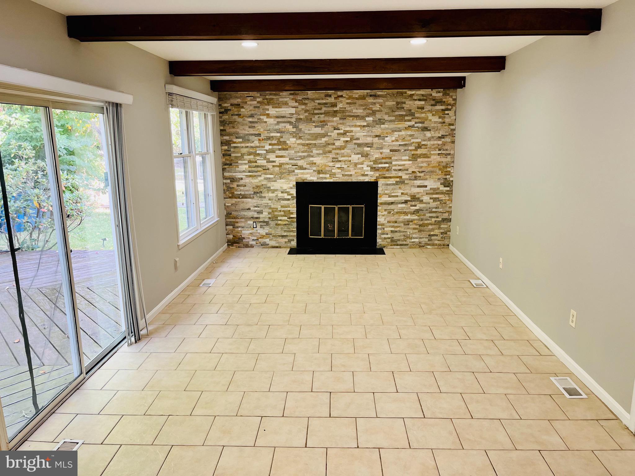 SNOWDENS MILL - Residential