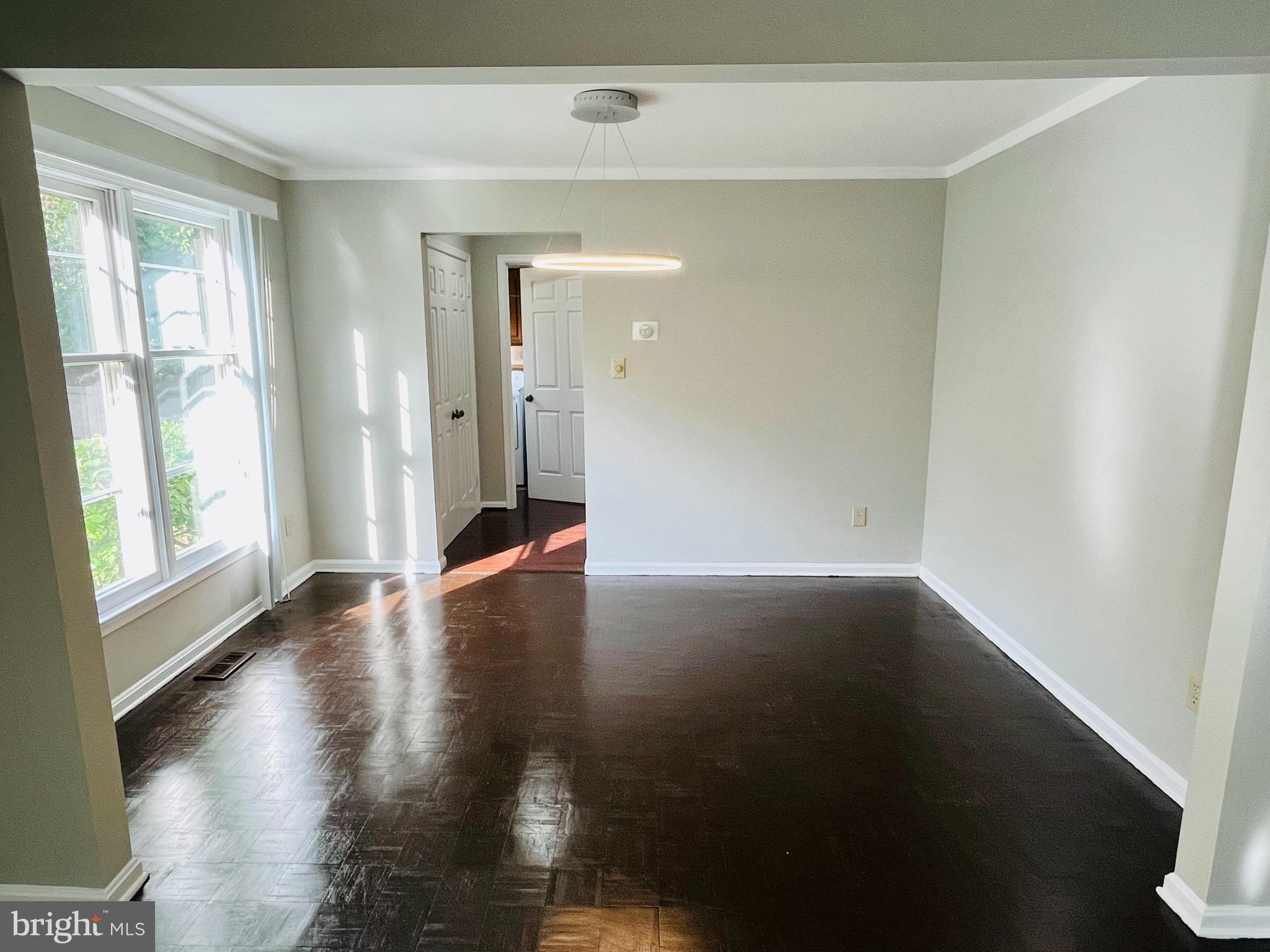 SNOWDENS MILL - Residential