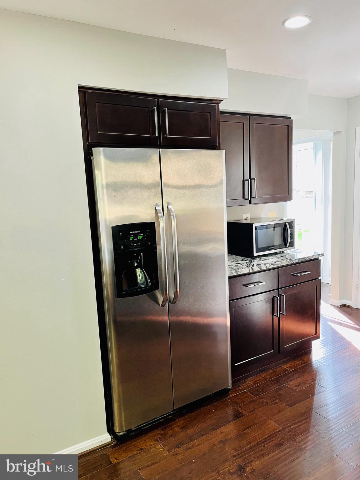 SNOWDENS MILL - Residential