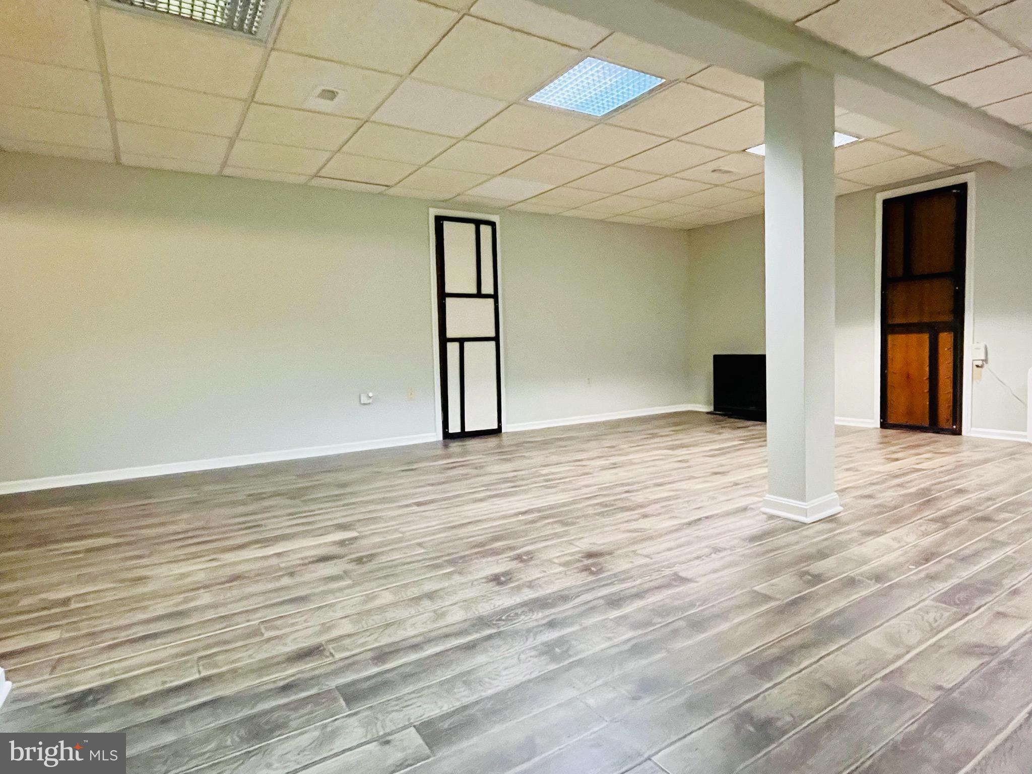 SNOWDENS MILL - Residential