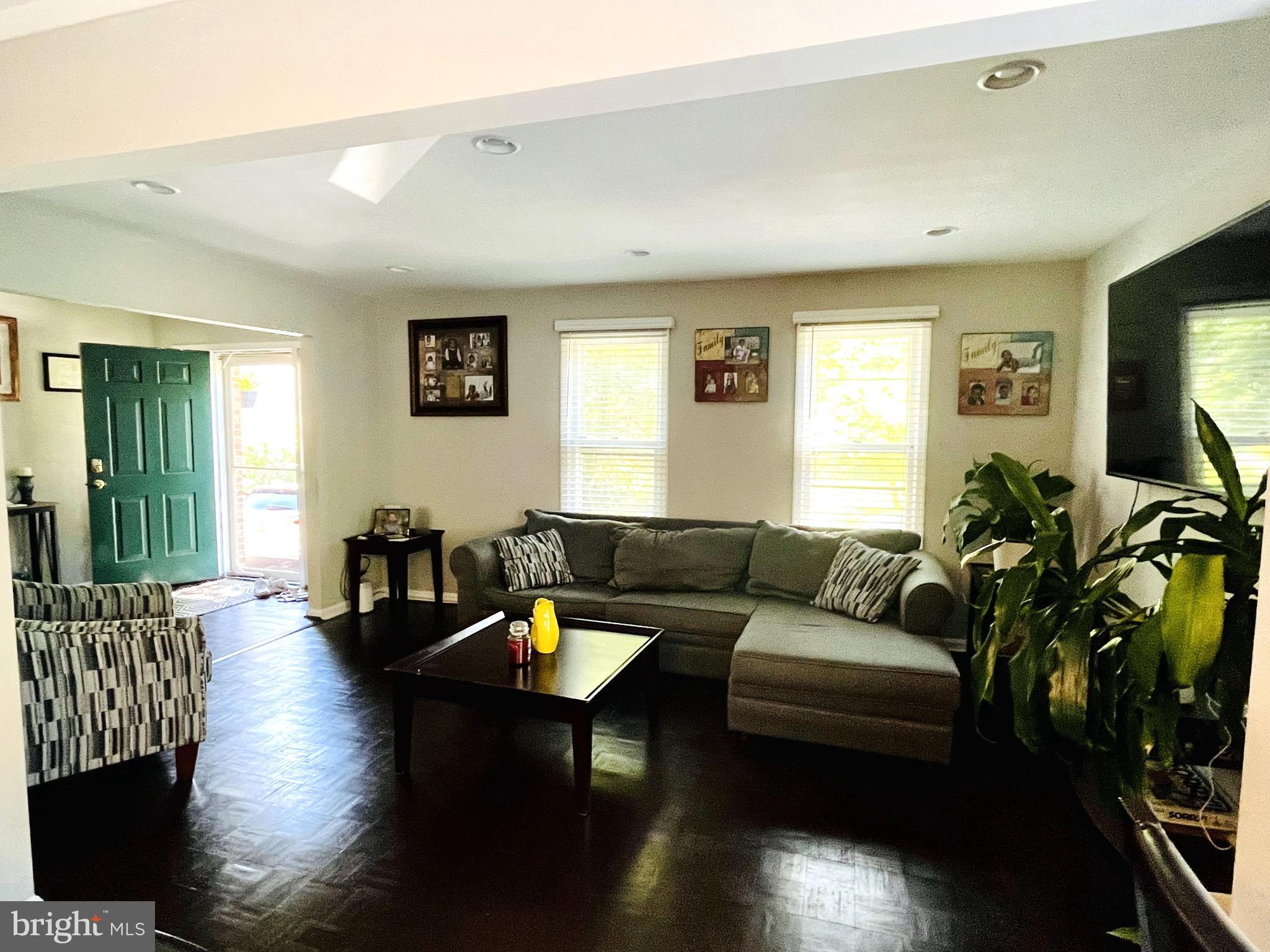 SNOWDENS MILL - Residential