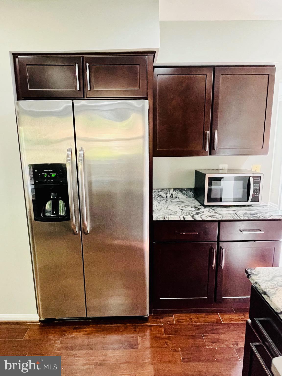 SNOWDENS MILL - Residential