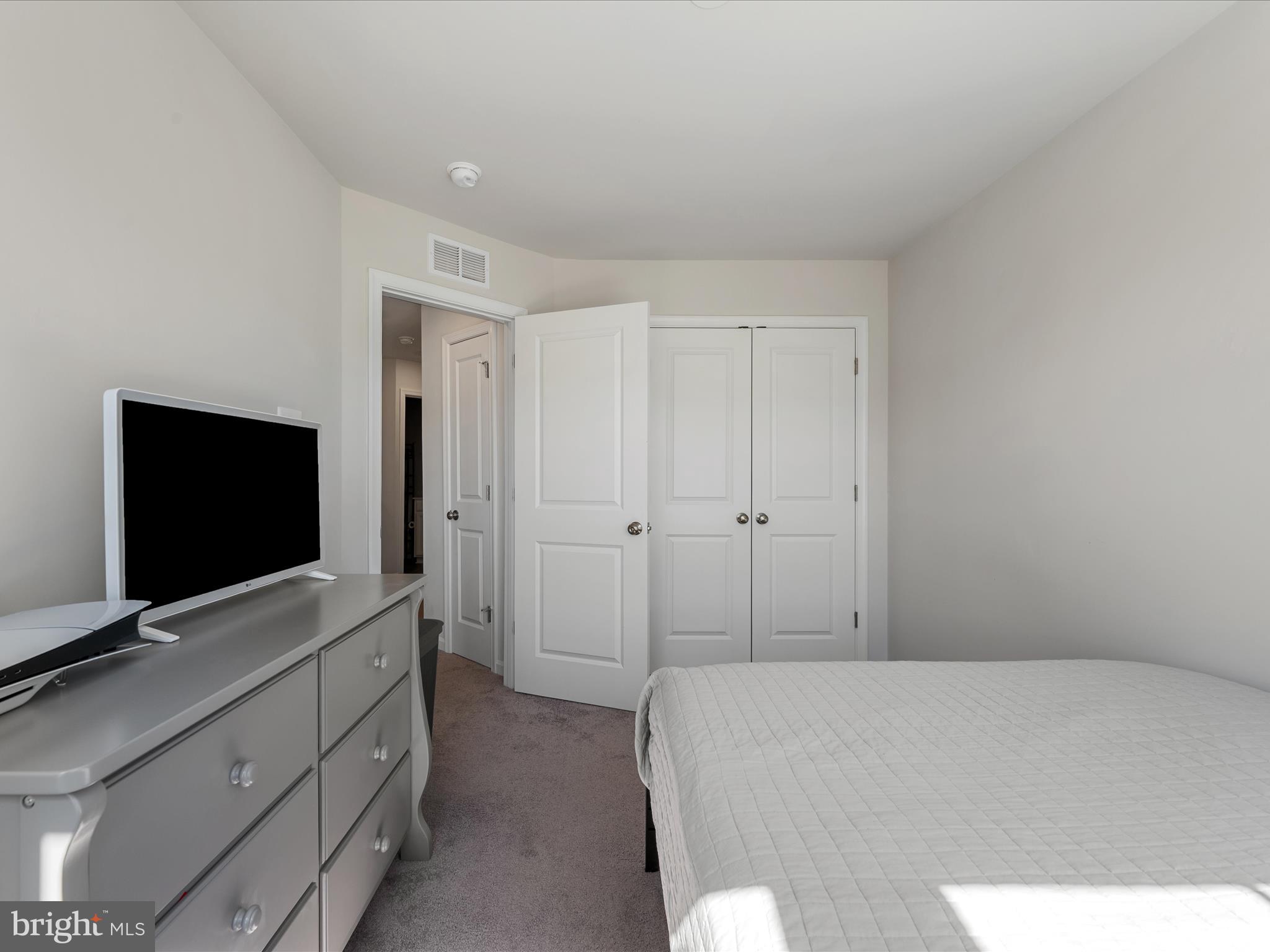 NORBORNE GLEBE - Residential