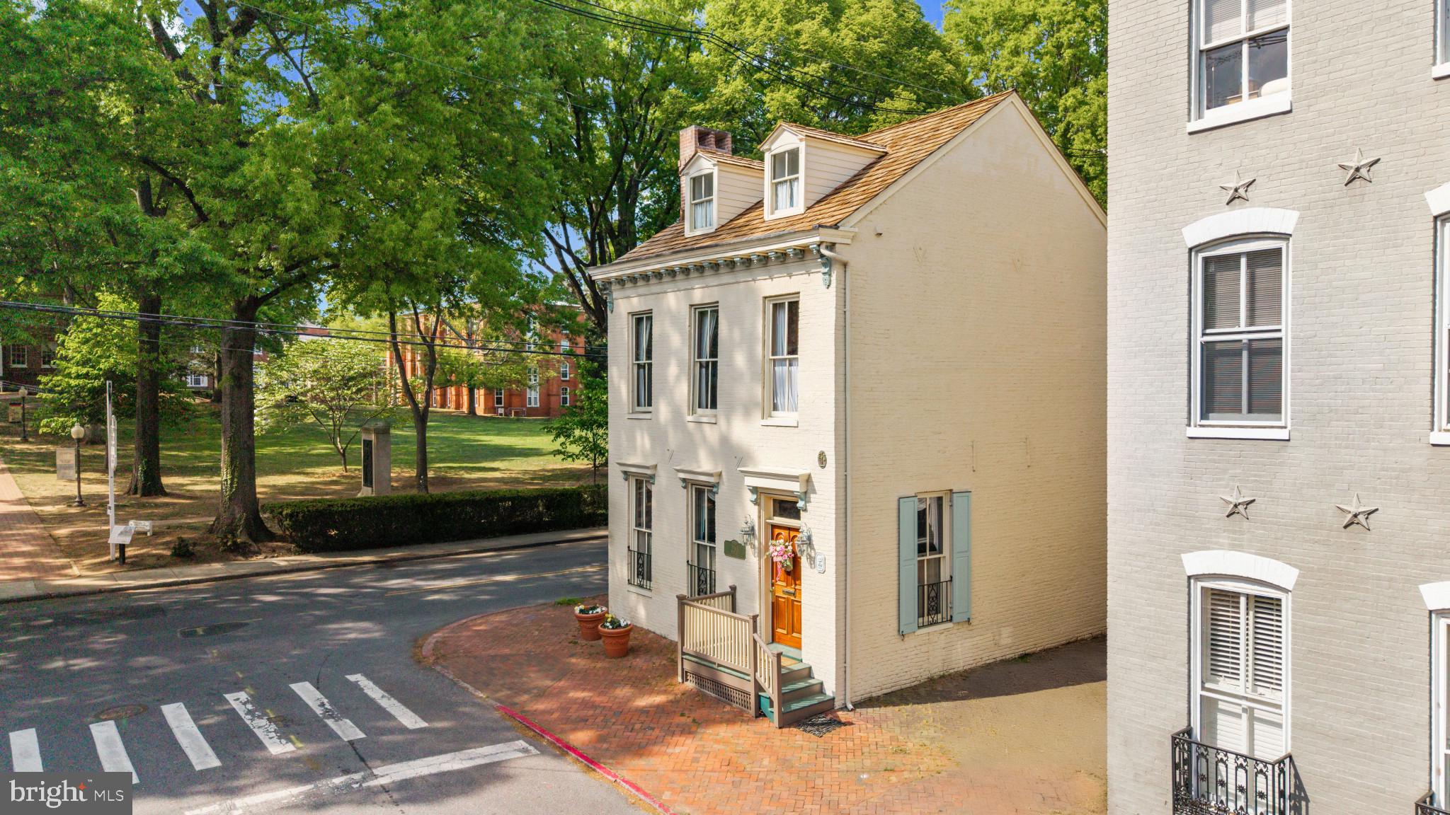 ANNAPOLIS - Residential