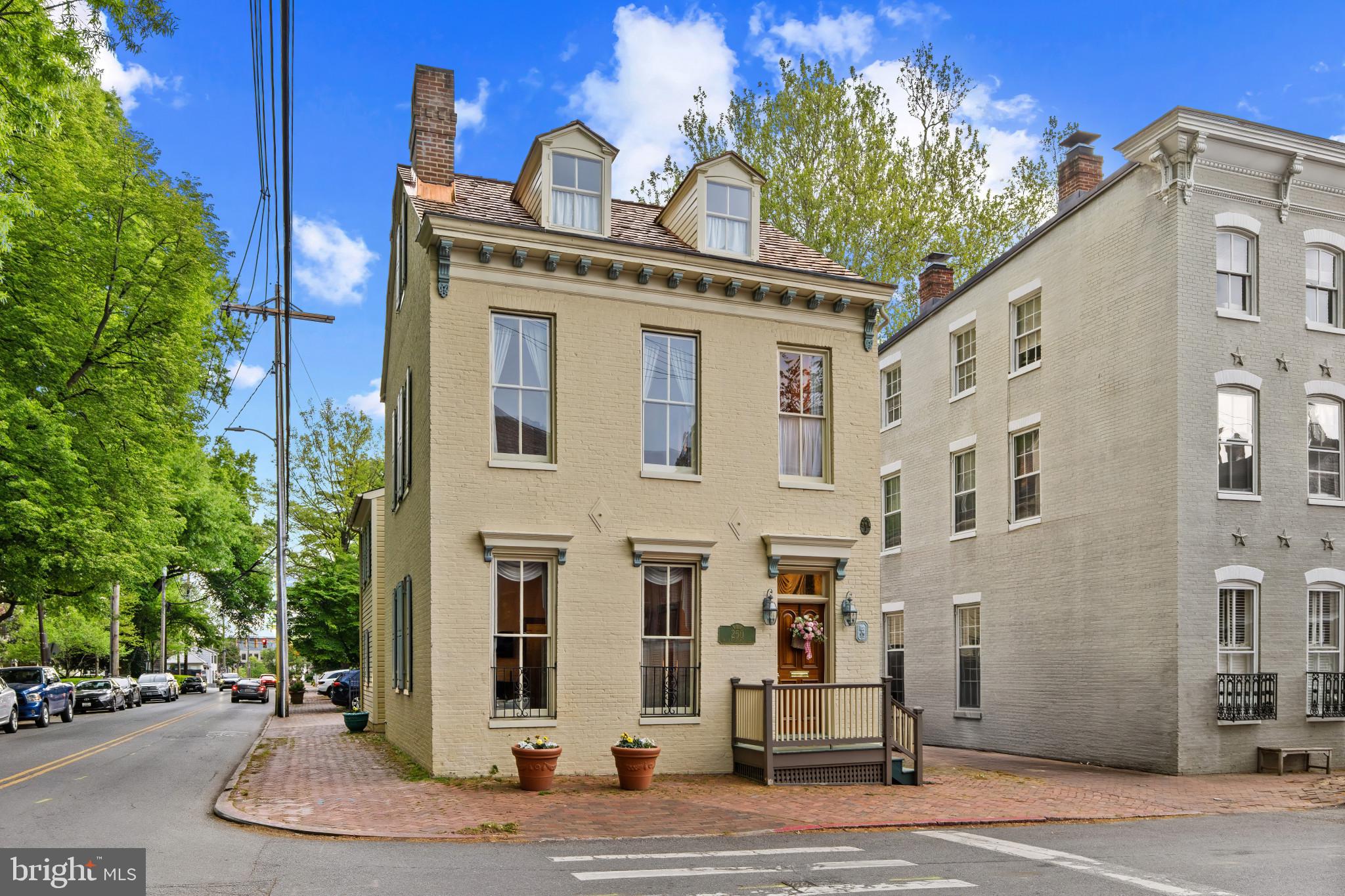 ANNAPOLIS - Residential