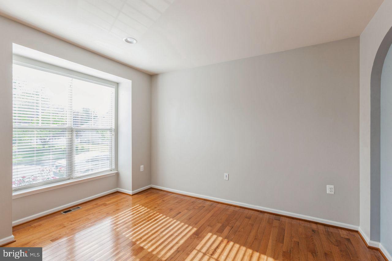 WORMANS MILL - Residential