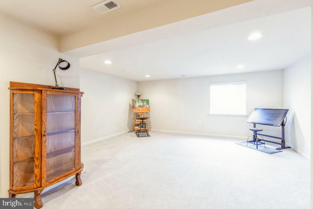 WORMANS MILL - Residential