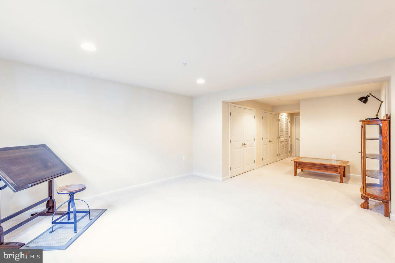 WORMANS MILL - Residential