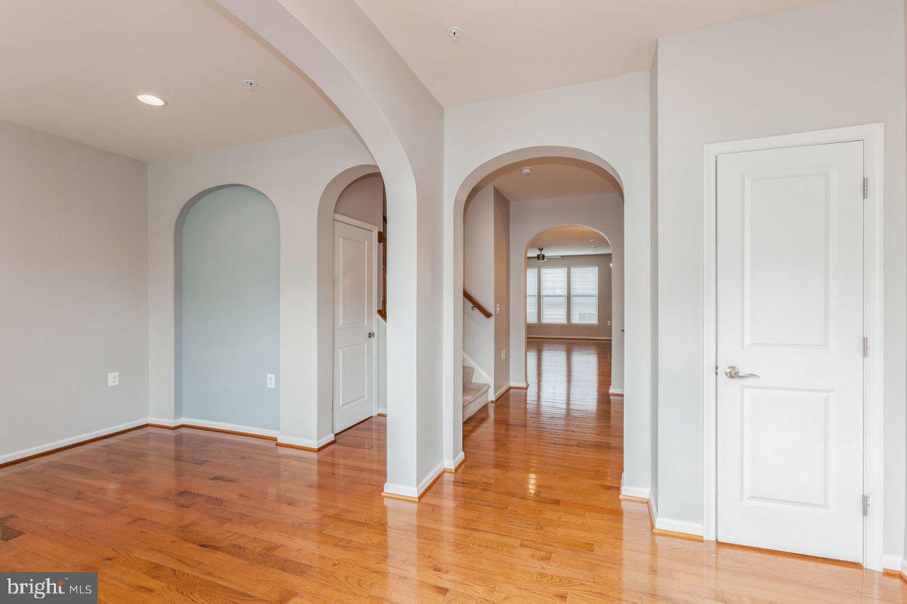 WORMANS MILL - Residential