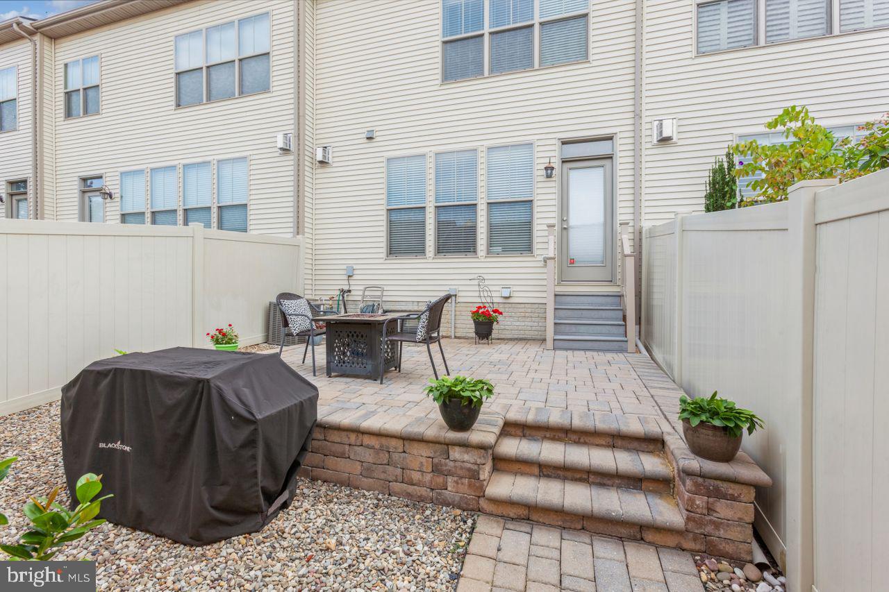 WORMANS MILL - Residential