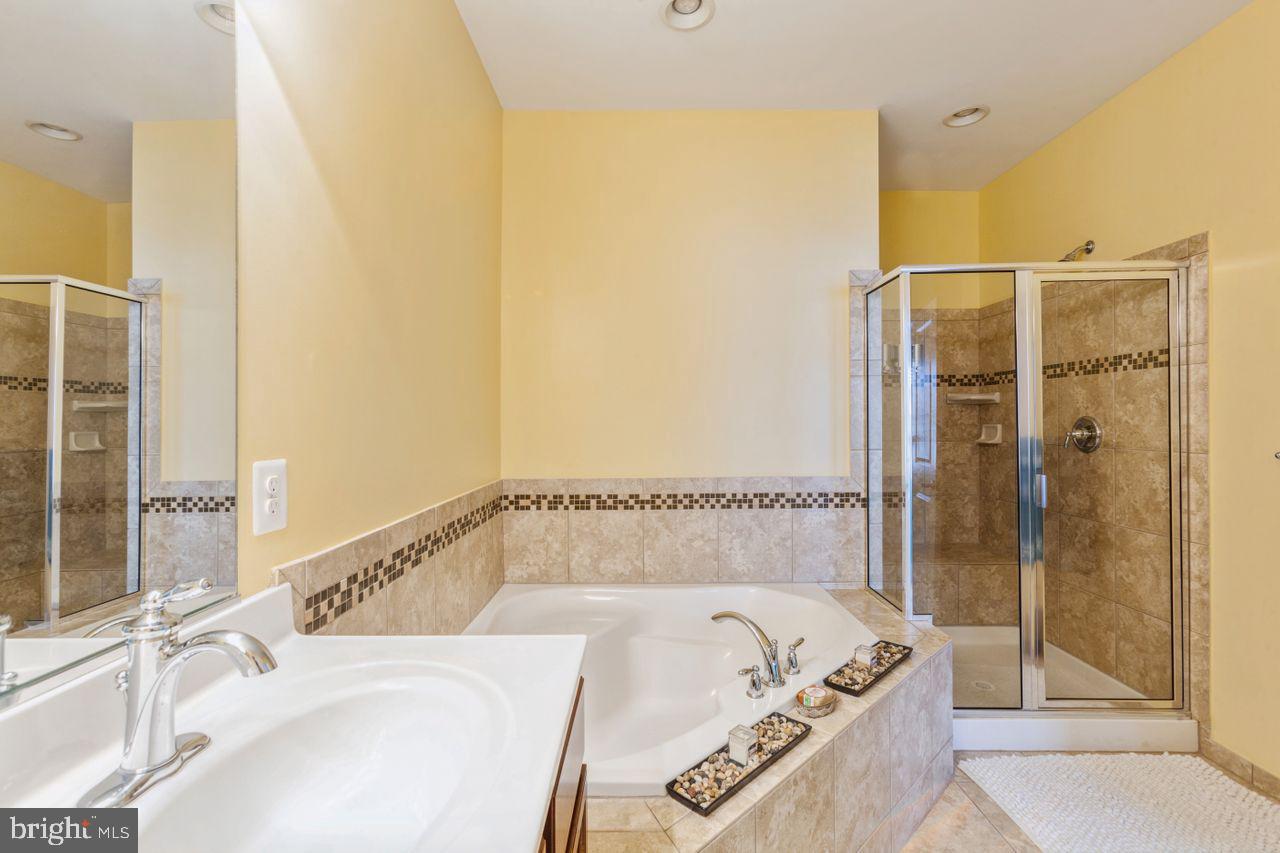 WORMANS MILL - Residential