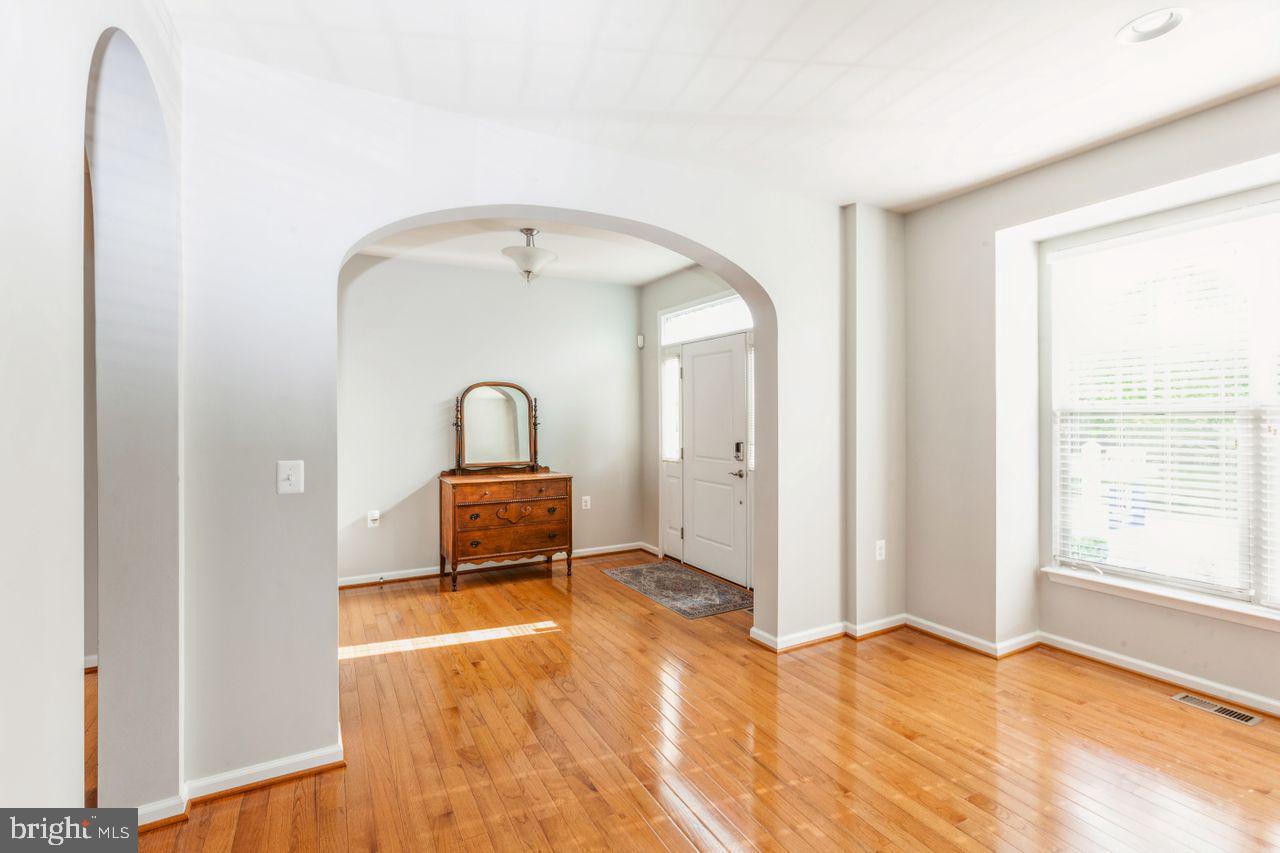 WORMANS MILL - Residential