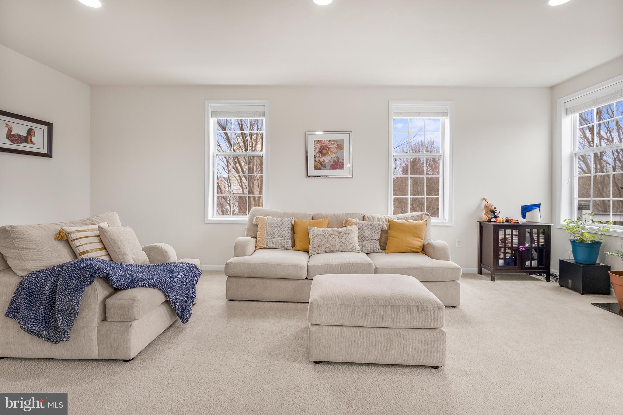 LOUDOUN VALLEY - Residential