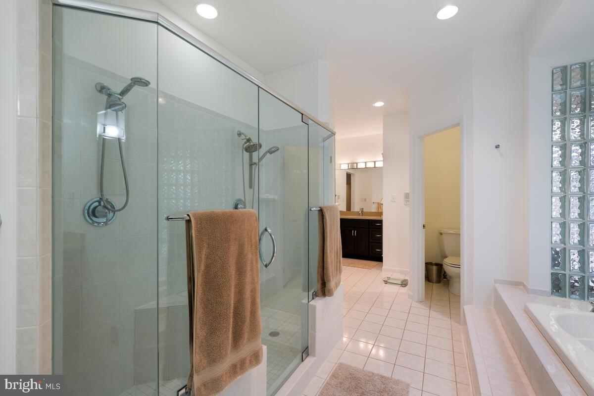 LUXMANOR - Residential