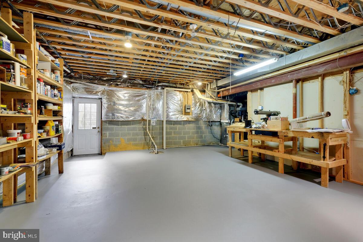 LUXMANOR - Residential