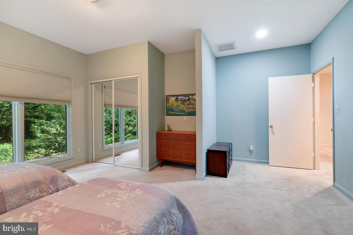 LUXMANOR - Residential