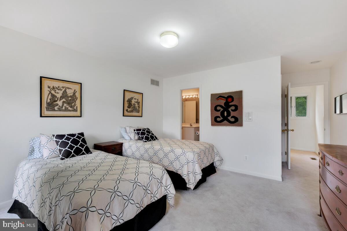 LUXMANOR - Residential