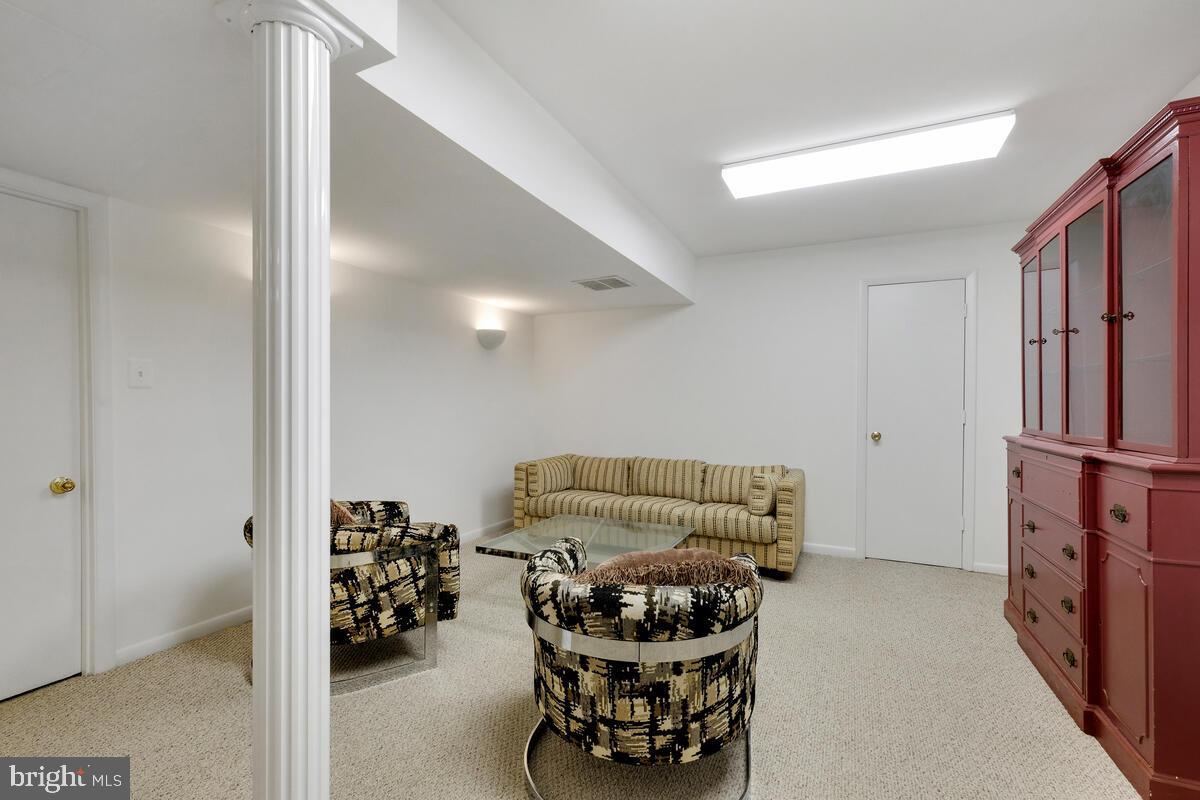 LUXMANOR - Residential