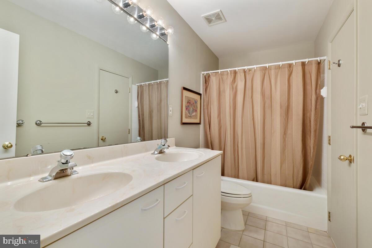 LUXMANOR - Residential