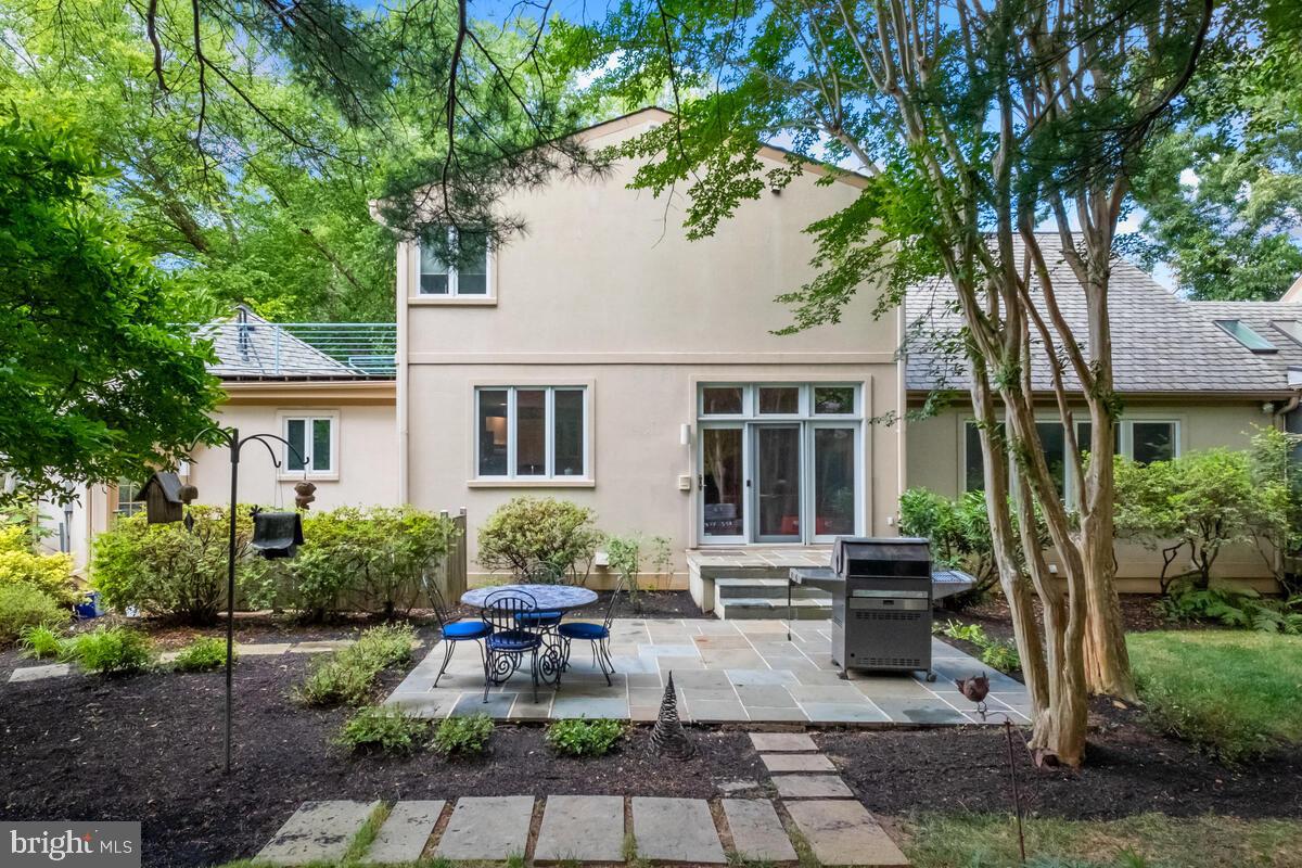 LUXMANOR - Residential