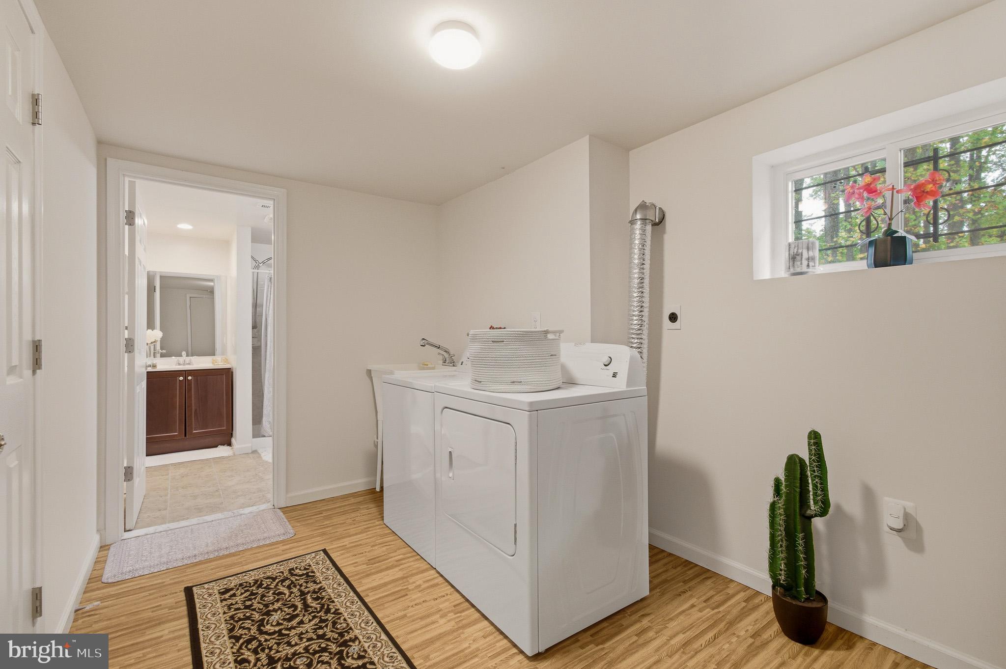 GLENFIELD MANOR - Residential