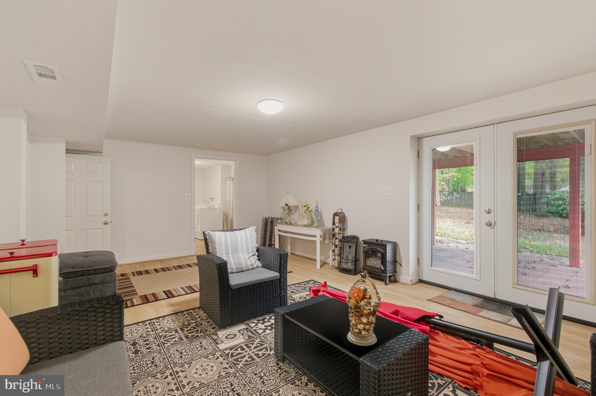 GLENFIELD MANOR - Residential