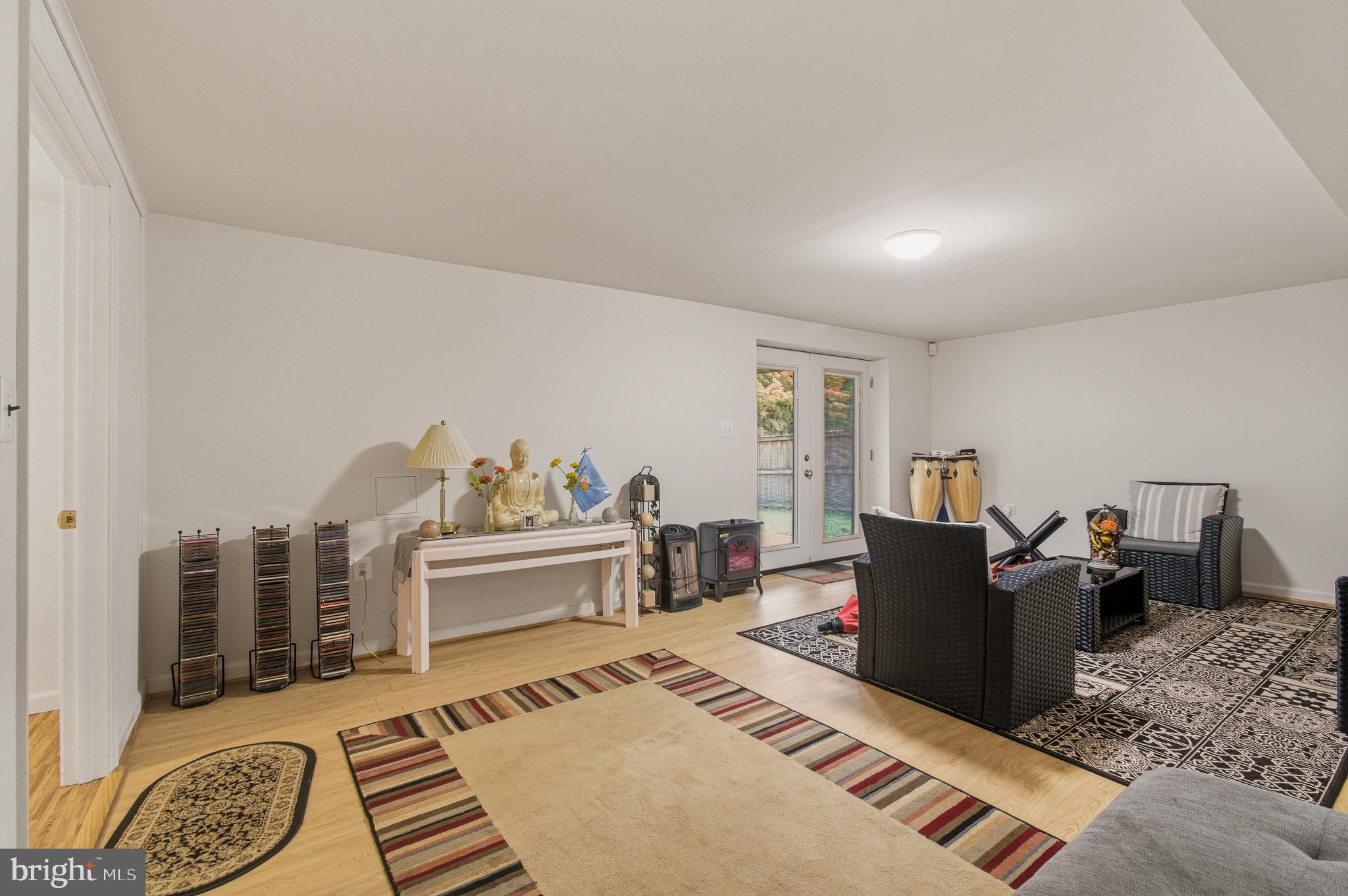 GLENFIELD MANOR - Residential