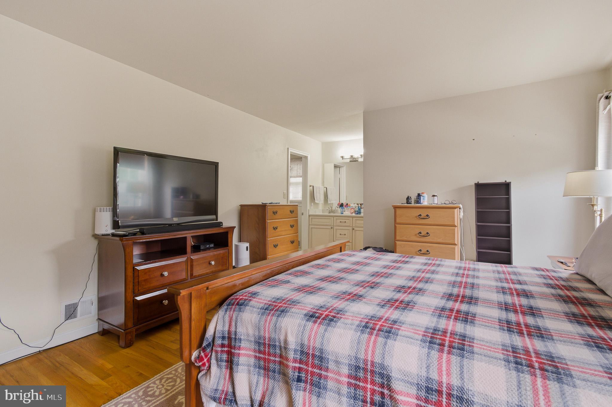 GLENFIELD MANOR - Residential