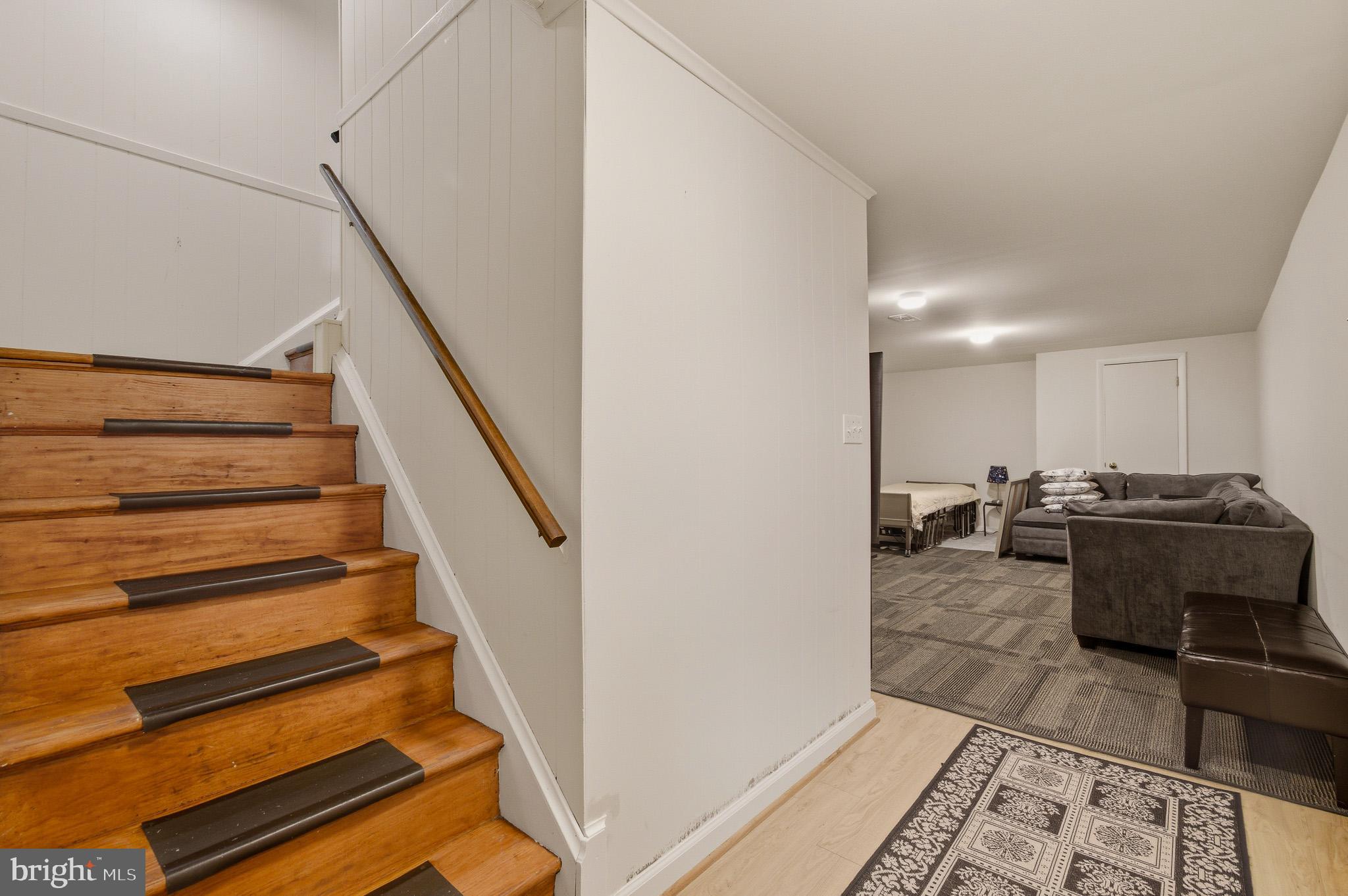 GLENFIELD MANOR - Residential