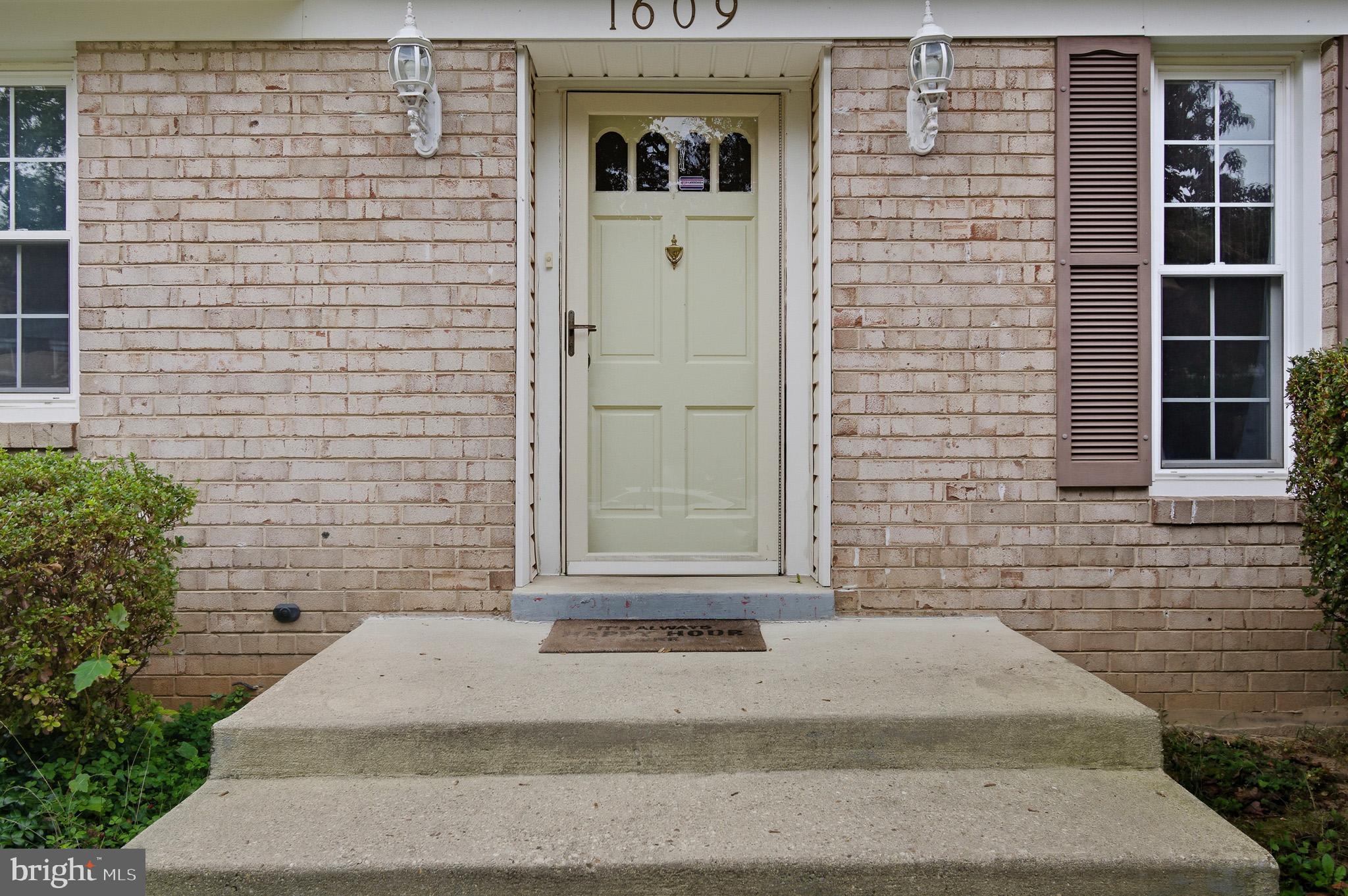 GLENFIELD MANOR - Residential