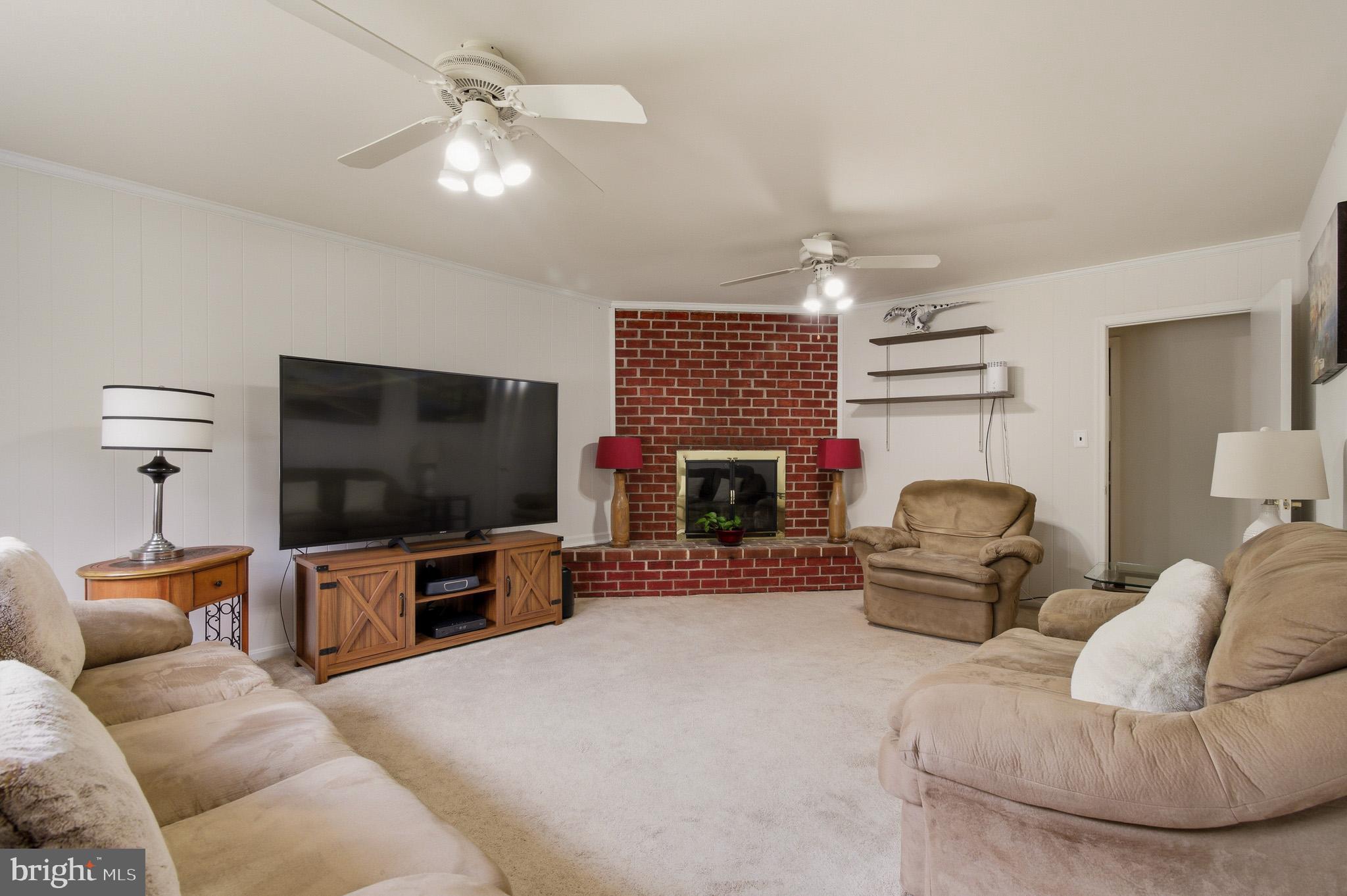 GLENFIELD MANOR - Residential