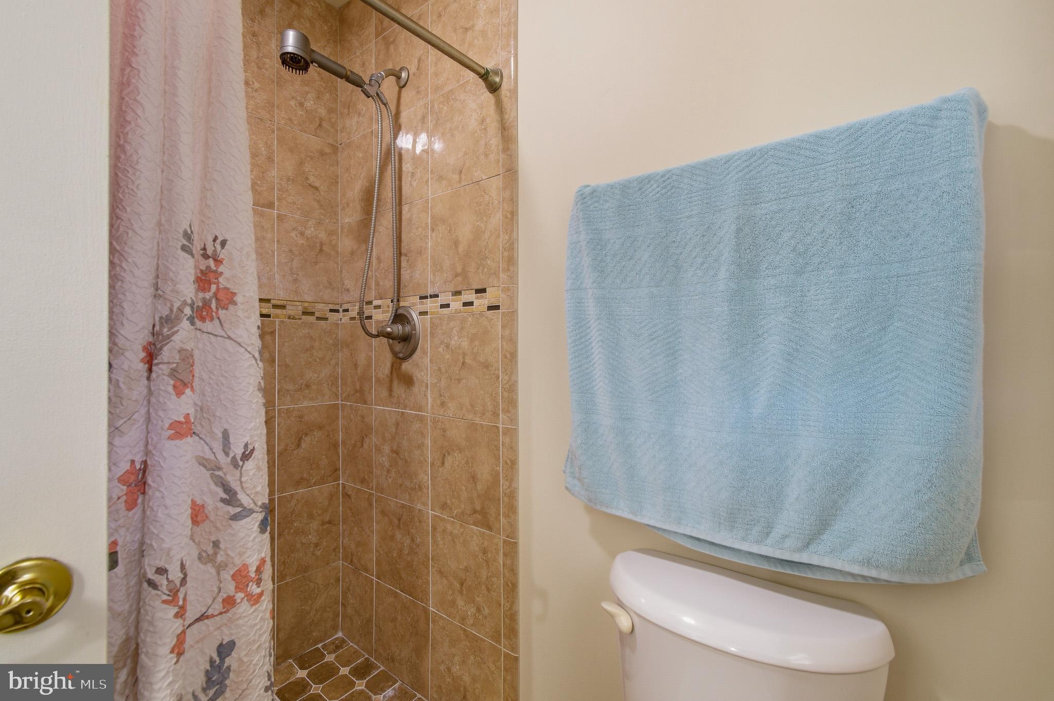 GLENFIELD MANOR - Residential