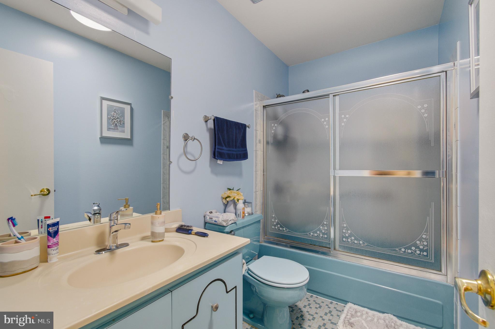 GLENFIELD MANOR - Residential